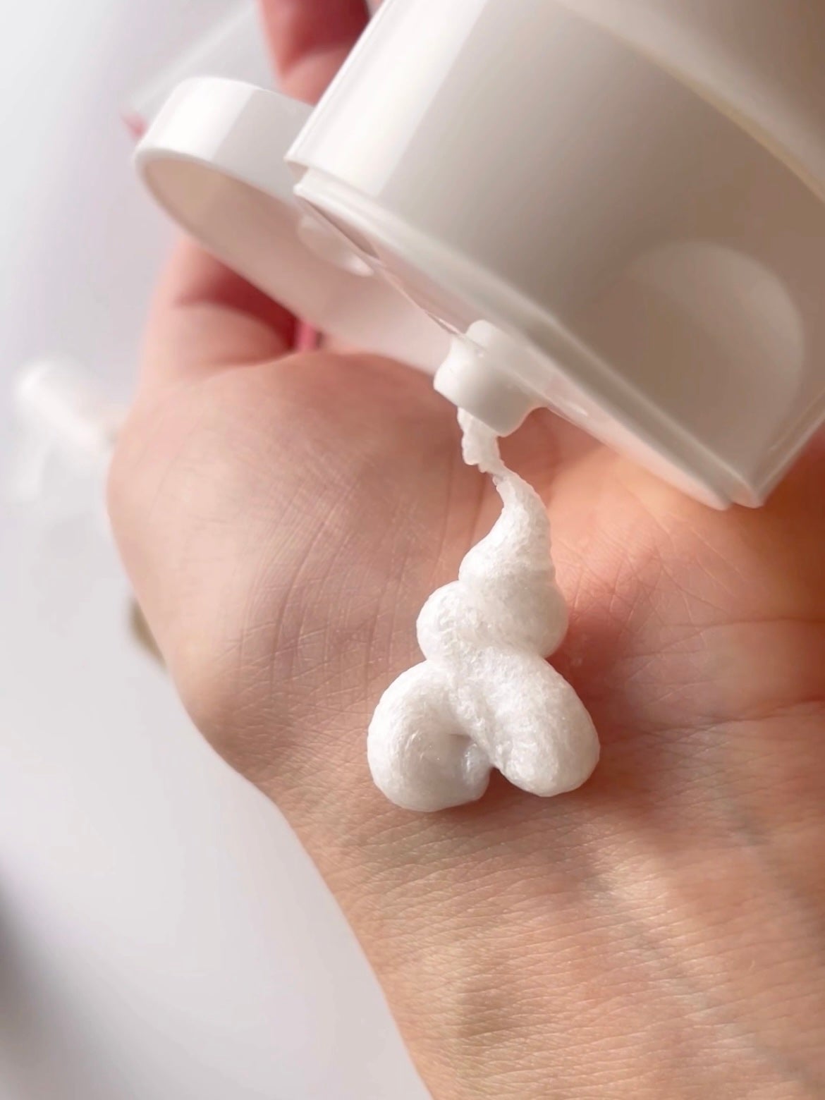 レッドラクトコラーゲンクレンジングオイル/MEDIPEEL/オイルクレンジングを使ったクチコミ(2枚目)