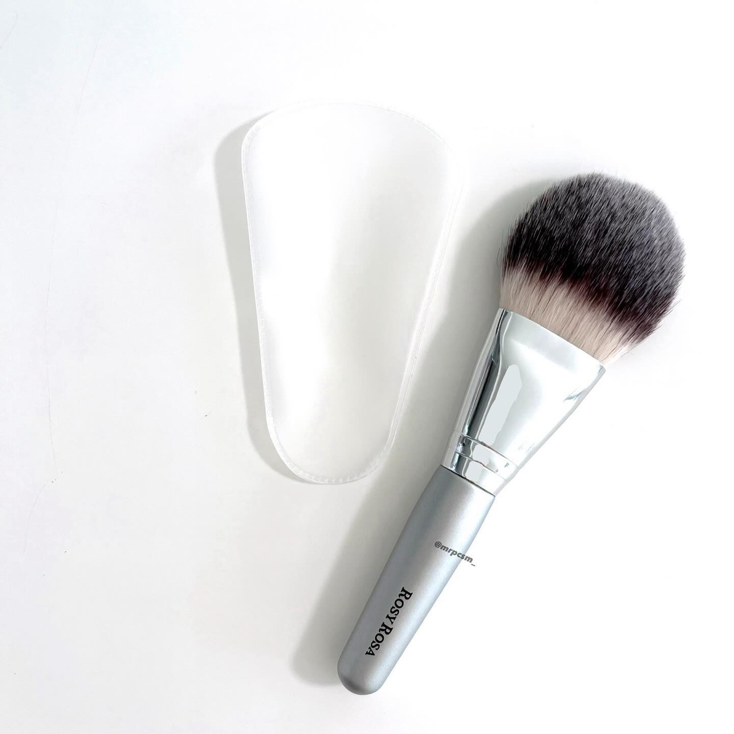 パウダーファンブラシ/ロージーローザ/メイクブラシを使ったクチコミ（2枚目）
