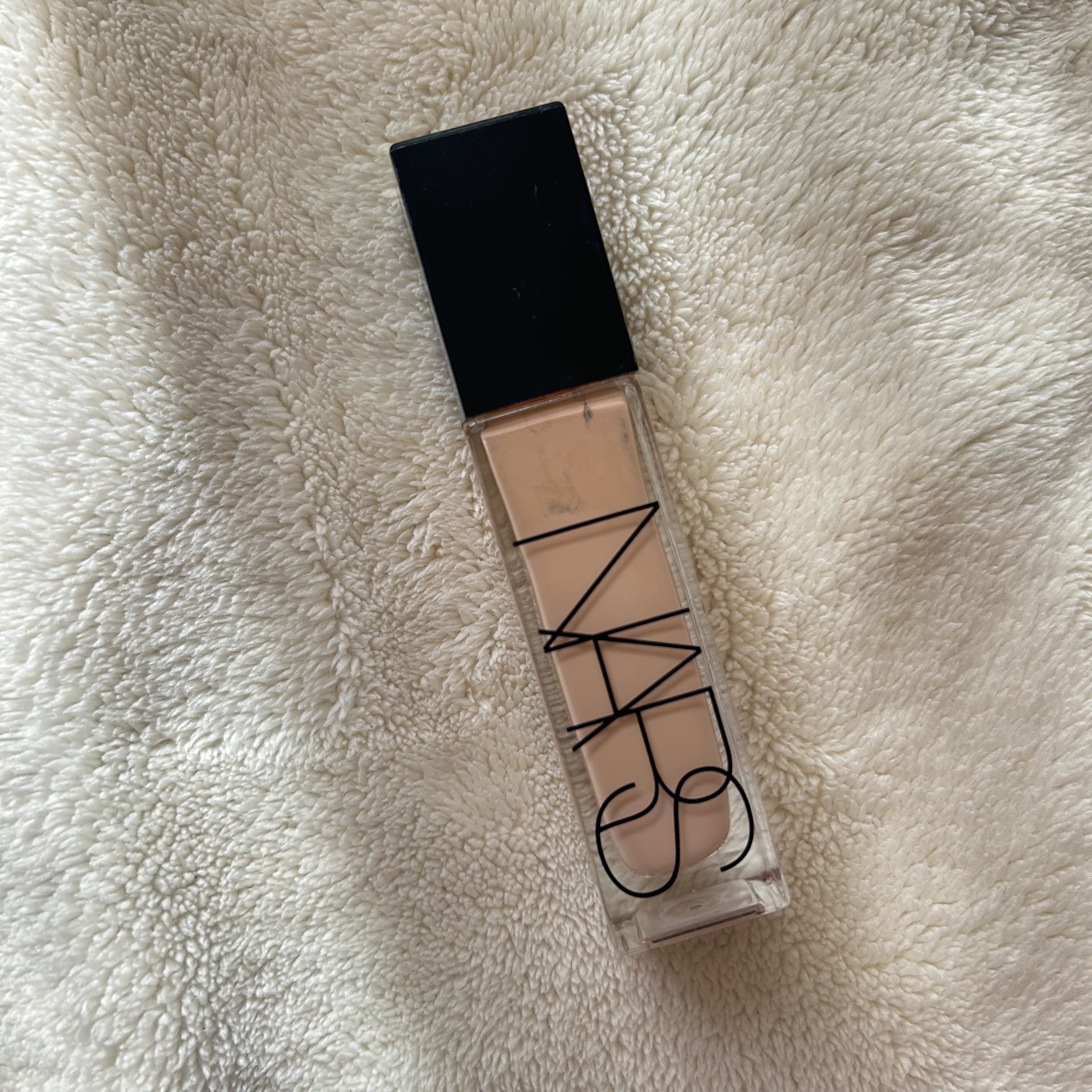 ナチュラルラディアント ロングウェアファンデーション 6600 OSLO/NARS/リキッドファンデーションを使ったクチコミ（1枚目）