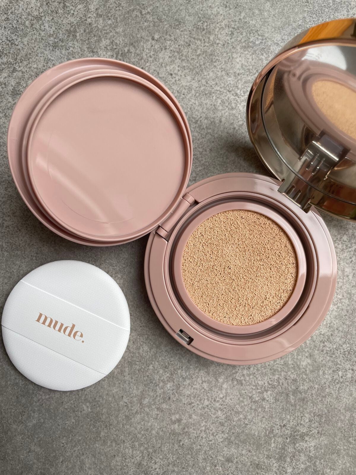 ハグクッション/mude/クッションファンデーションを使ったクチコミ(3枚目)