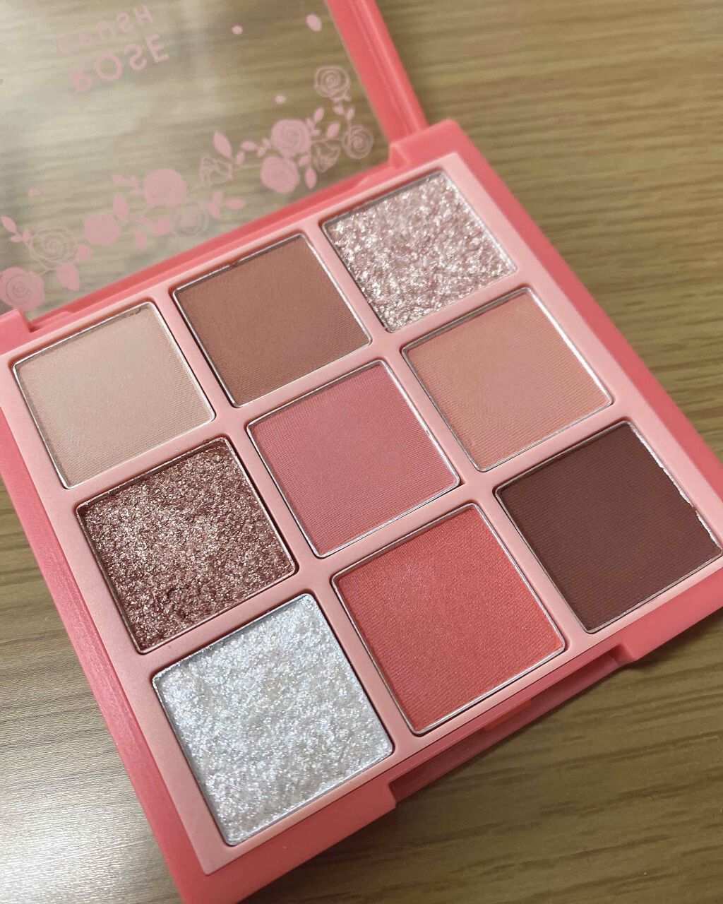 プレイカラーアイズ ローズクラッシュ/ETUDE/アイシャドウパレットを使ったクチコミ（3枚目）