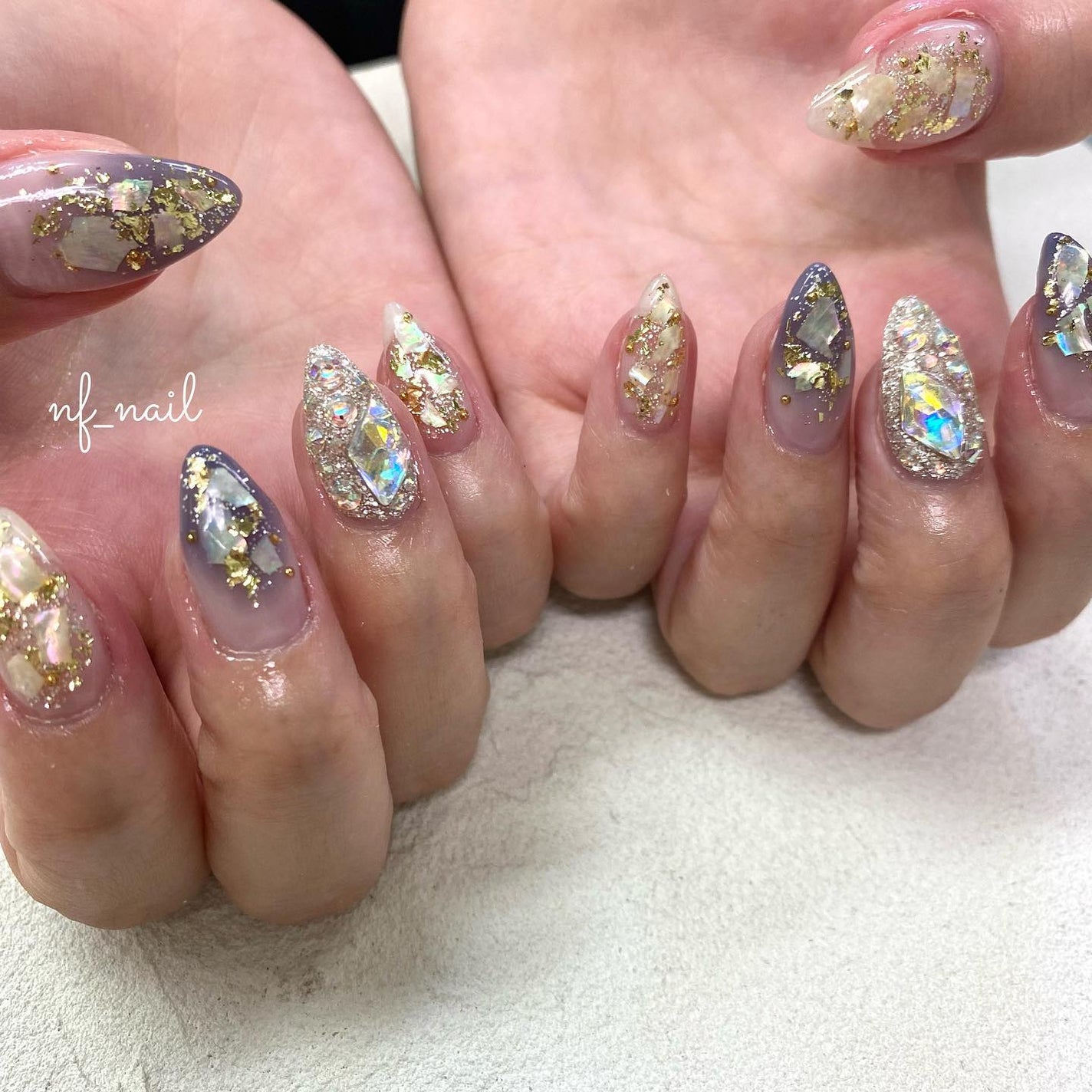 Natsumi◎nailist on LIPS 「.キラキラシェルネイル🐚✨.#ネイル#ネイルデザイン#ネイ..」(2枚目)