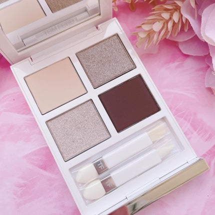 ソレイユ アイ カラー クォード 01 ルミエール ディヴェール(限定)/TOM FORD BEAUTY/アイシャドウパレットを使ったクチコミ(2枚目)