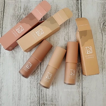 cos:mura リキッドプライマーアイシャドウのクチコミ「擦っても濡れても落ちないアイシャドウ。
cos:mura
LIQUID PRIMER EY.....」(1枚目)