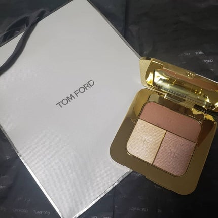 ソレイユ コントゥーリング コンパクト/TOM FORD BEAUTY/パウダーハイライトを使ったクチコミ(1枚目)