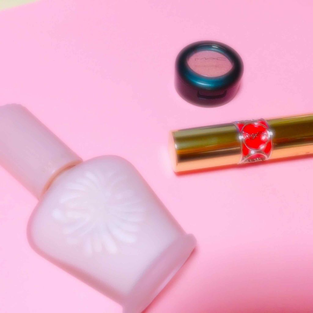 スモール アイシャドウ アップ アンド ドーン/M・A・C/単色アイシャドウを使ったクチコミ（2枚目）