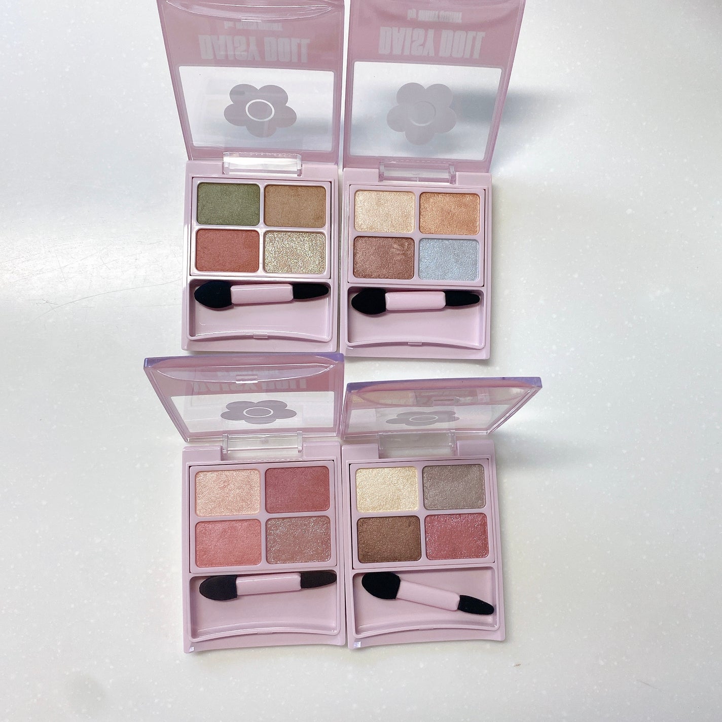 デイジードール アイカラー パレット/DAISY DOLL by MARY QUANT/アイシャドウパレットを使ったクチコミ(2枚目)