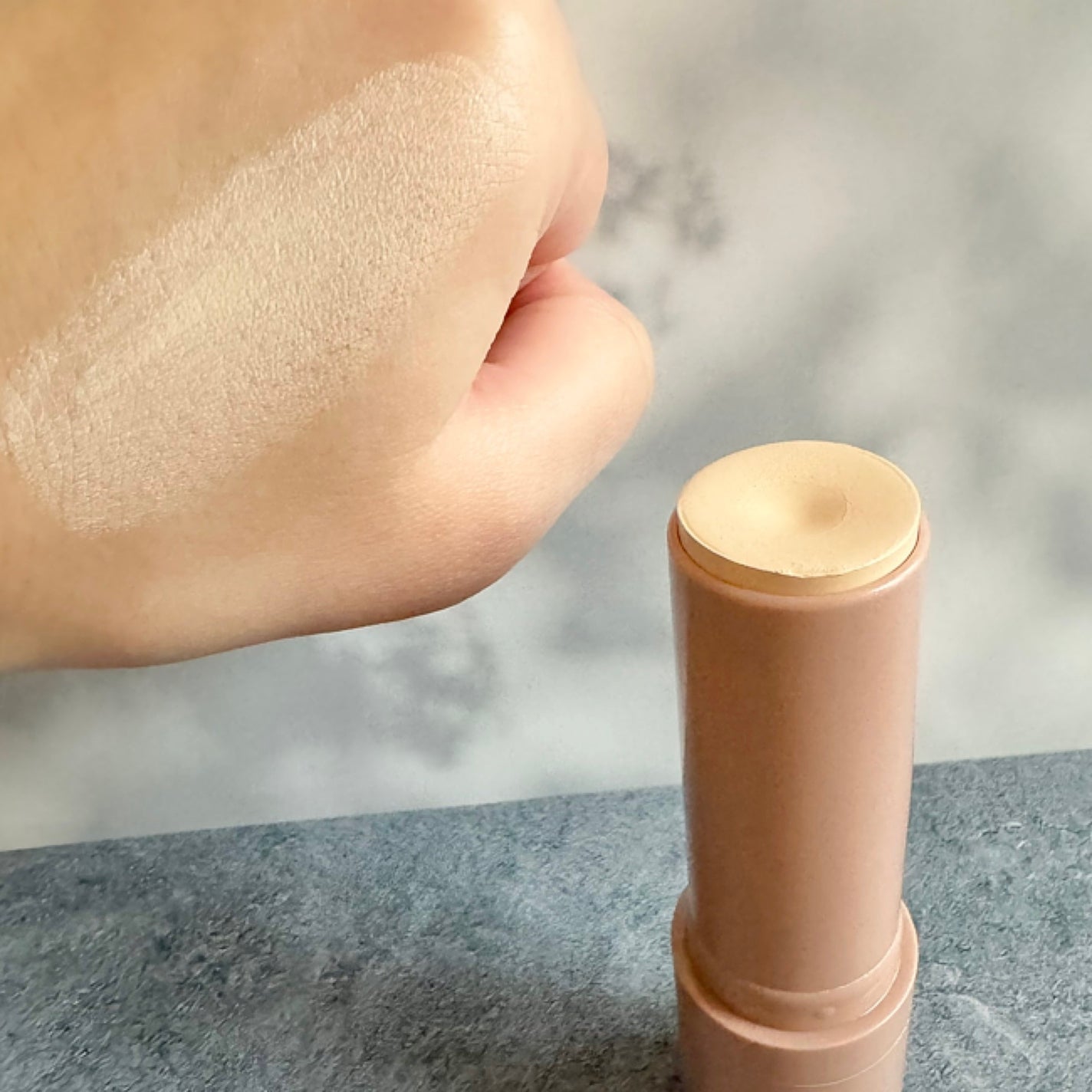 ヴィーガンナチュラルカバースティックファンデーション/DERMASHARE/その他ファンデーションを使ったクチコミ(4枚目)