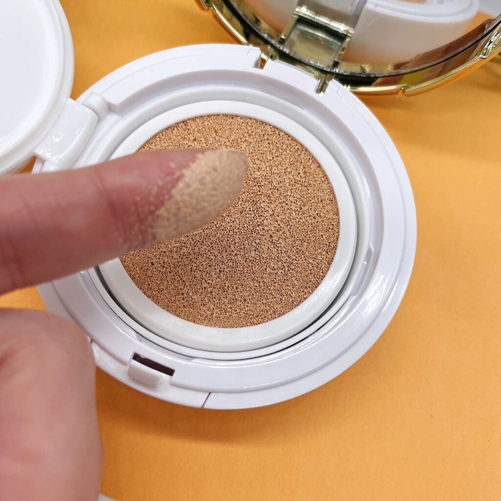 モイスチャークッションファンデーション/コスメドール/クッションファンデーションを使ったクチコミ（2枚目）