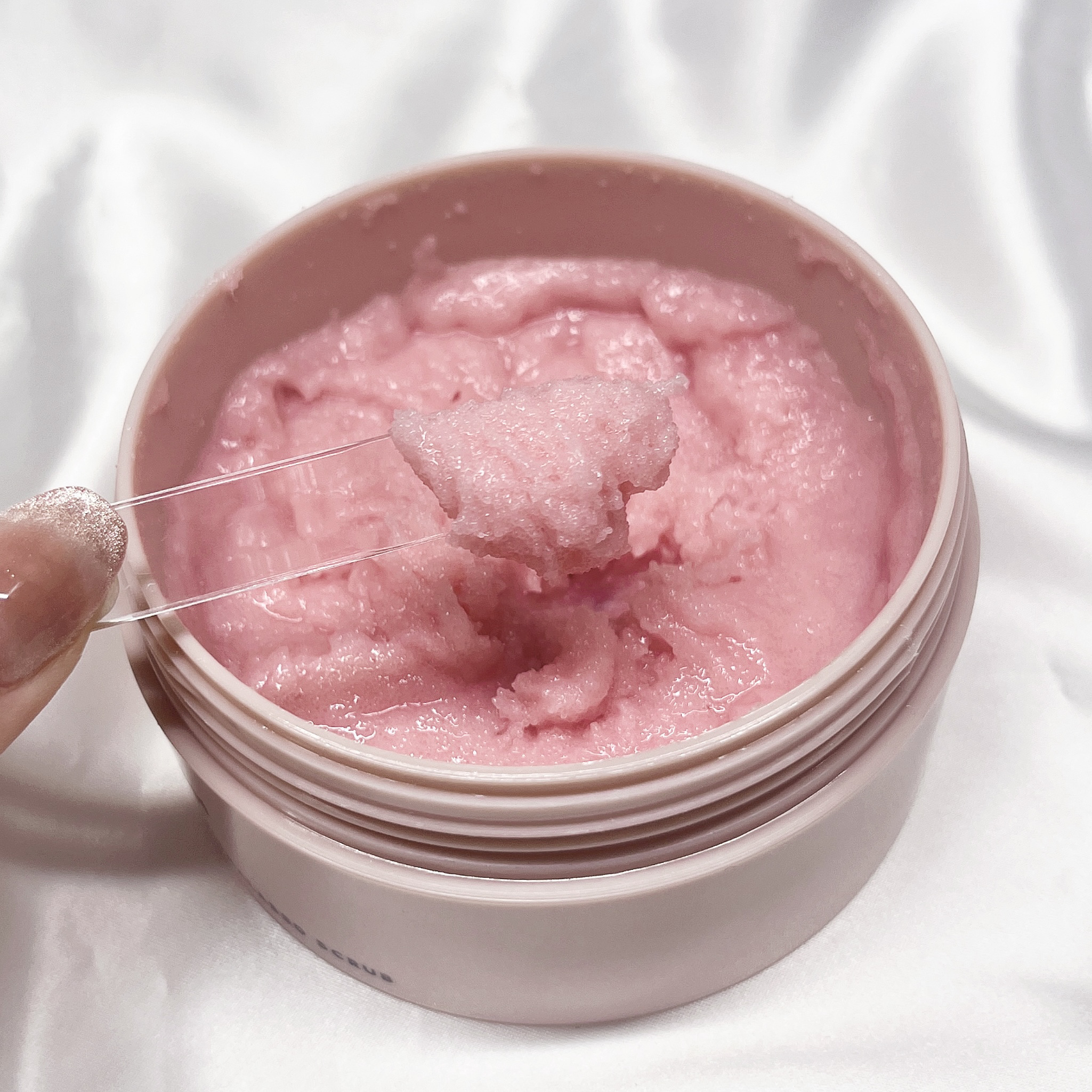 Q+Me スウィート ボム タラソ スクラブ/AGARISM/バスト・ヒップケアを使ったクチコミ（2枚目）