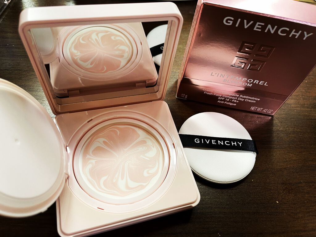ランタンポレル ブロッサム クリーム コンパクト/GIVENCHY/化粧下地を使ったクチコミ（1枚目）
