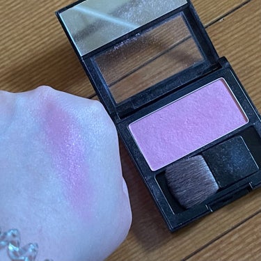 パーフェクトリー ナチュラル ブラッシュ 350 ワイルド アバウト バイオレット/REVLON/パウダーチークを使ったクチコミ（2枚目）