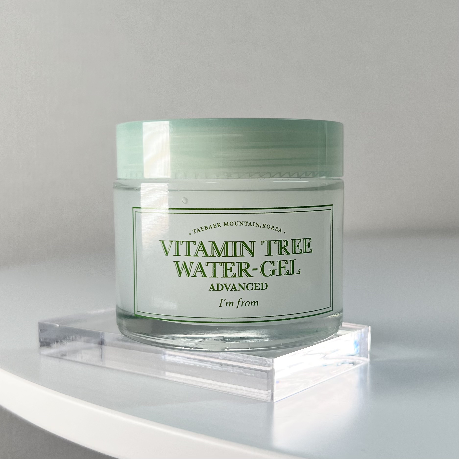 \ 夏のお肌に水分チャージ！新作のジェル/

………………………………………………

I'm from （アイムフロム）
ビタミンウォータージェルアドバンスド

日本販売価格：2,590円（税込）容量：75g 

…………………………………