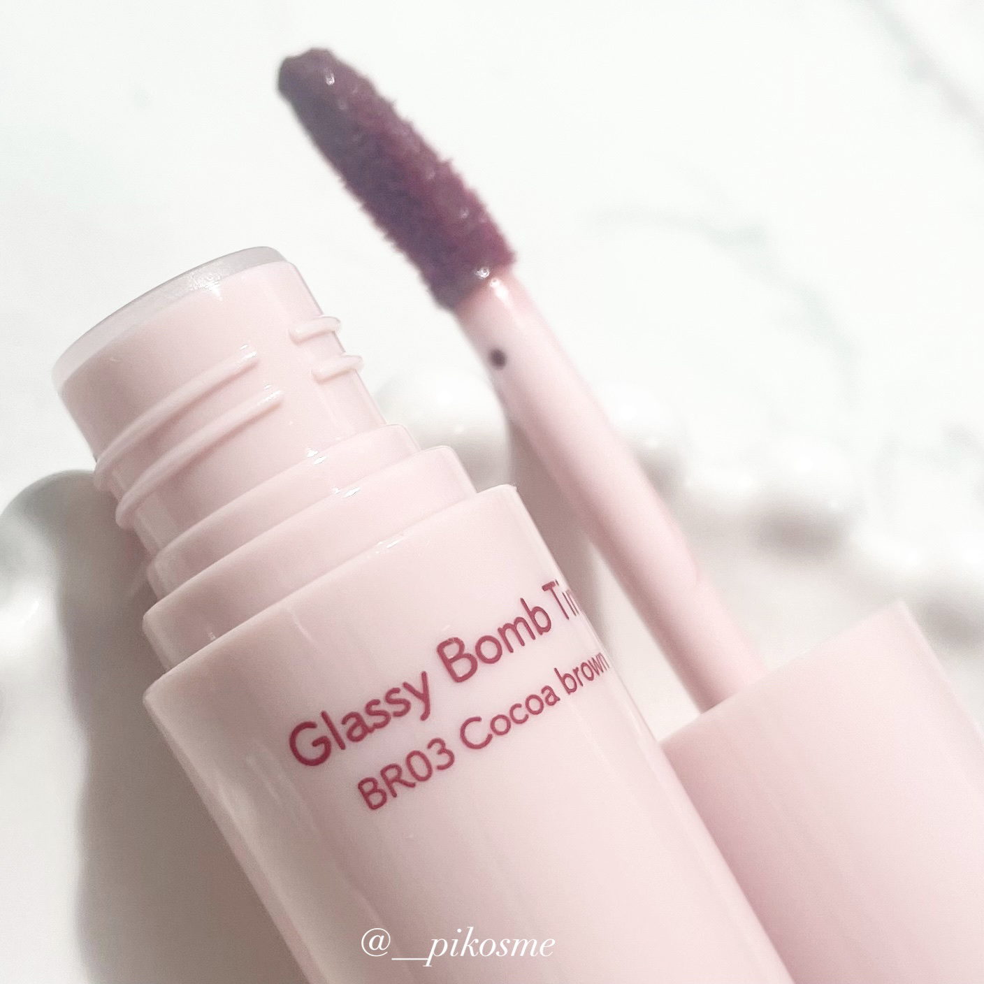 アンドバイロムアンド　グラッシーボムティント/&nd by rom&nd/リップティントを使ったクチコミ（2枚目）