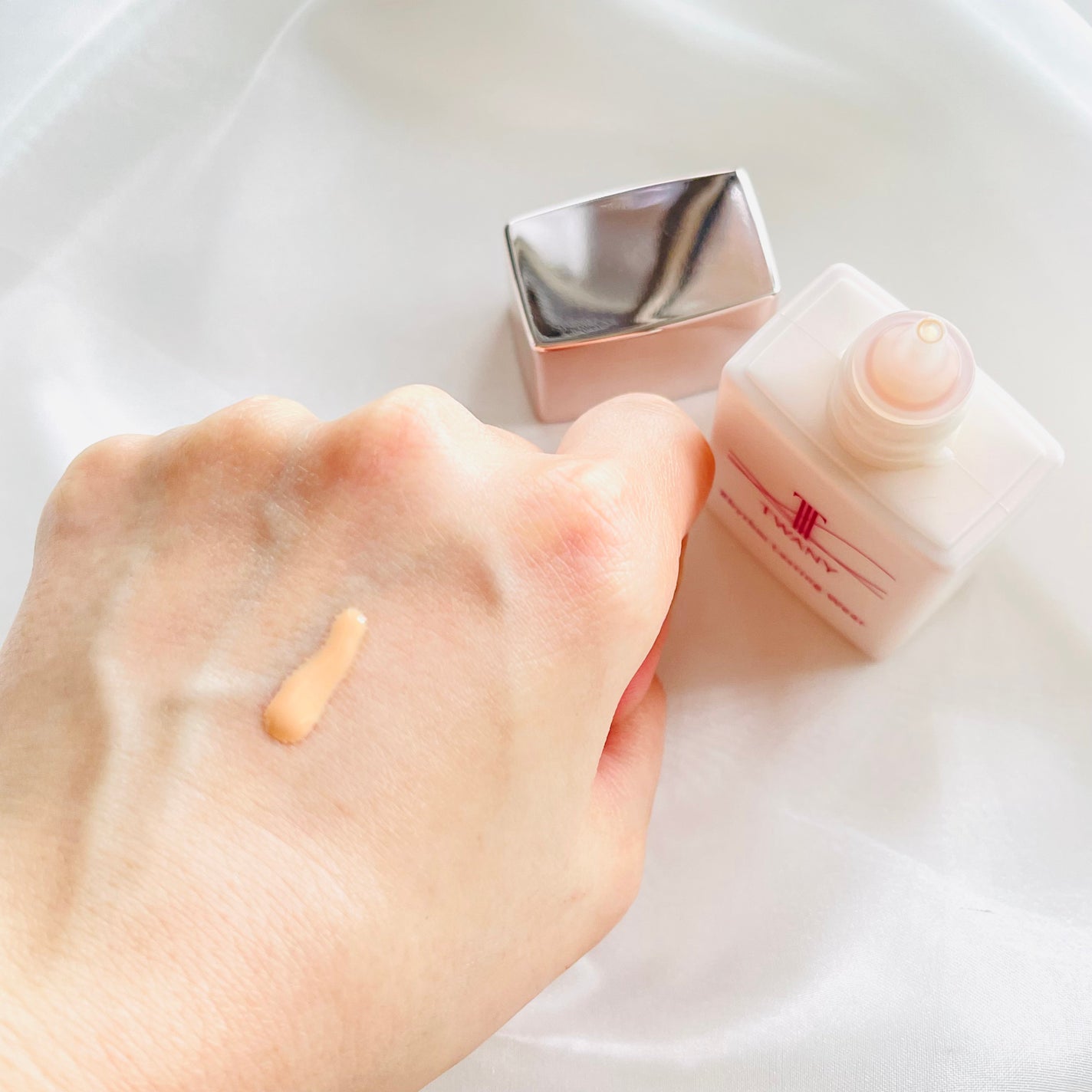 リズムラスティングウェア/TWANY/化粧下地を使ったクチコミ(3枚目)