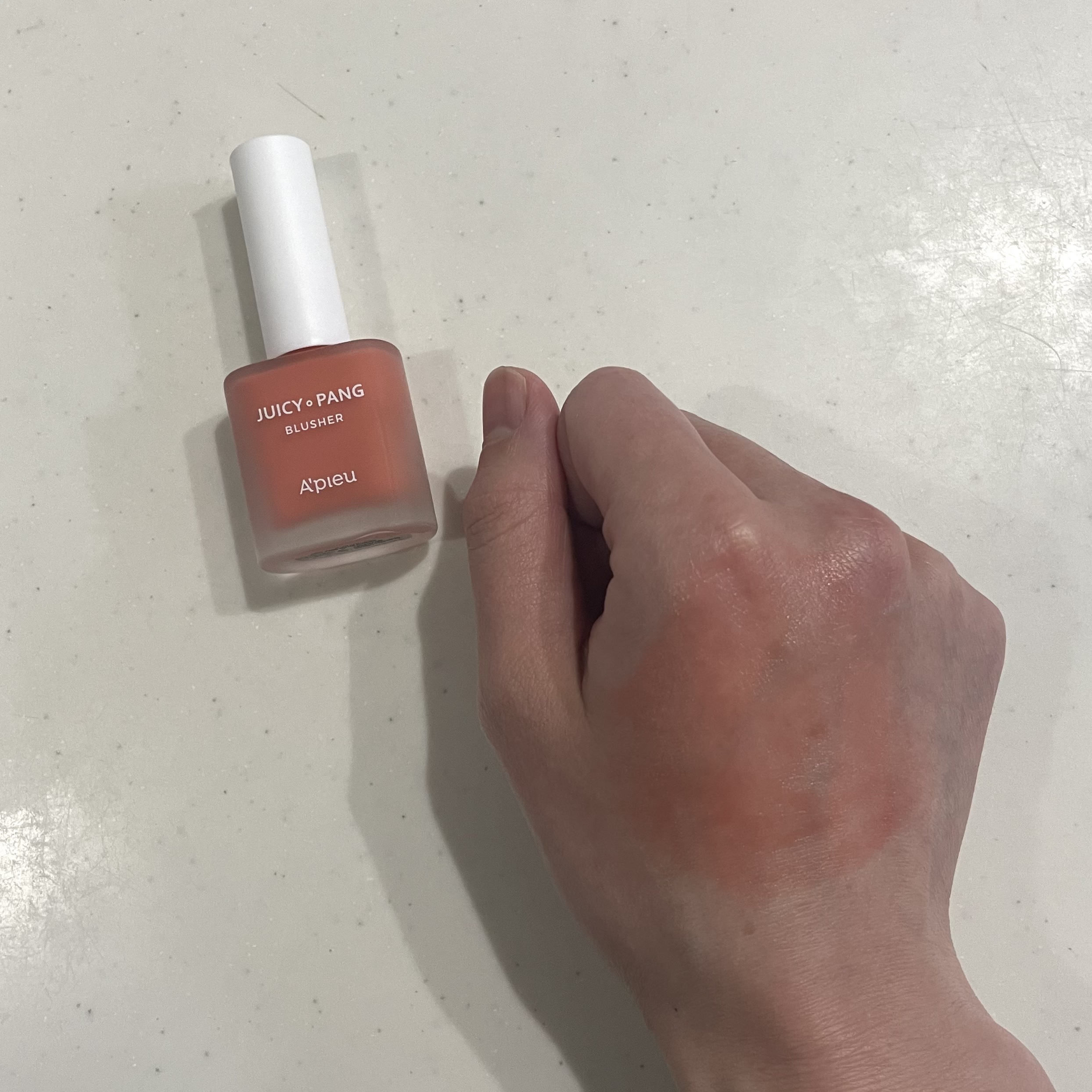 ジューシー パン ウォーター ブラッシャー CR01 PEACH/A’pieu/リキッドチークを使ったクチコミ（3枚目）