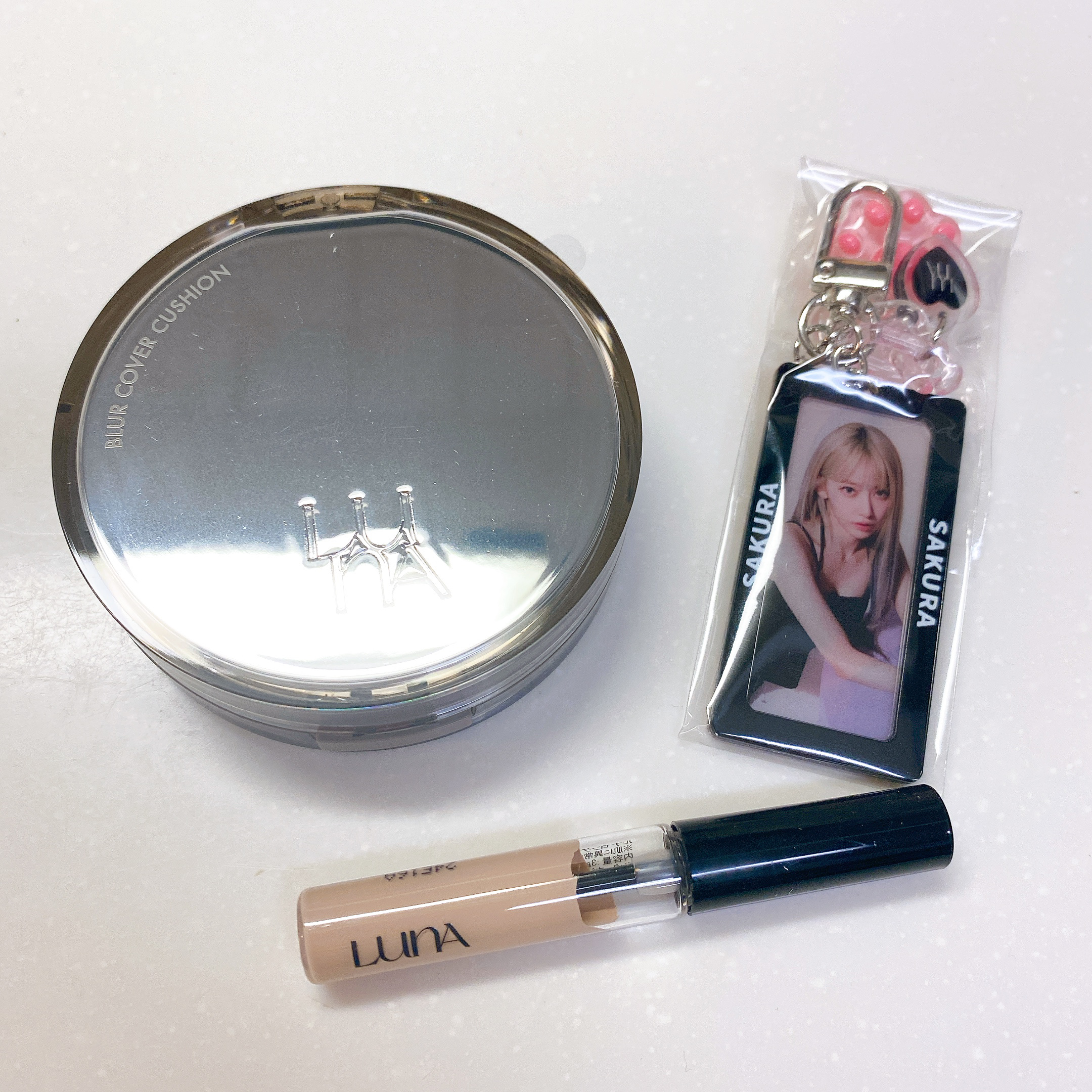 LUNA クッションファンデーション＋コンシーラー＋サンプル ブラーカバークッション | ミニコンシーラー+キーリング付きクッション