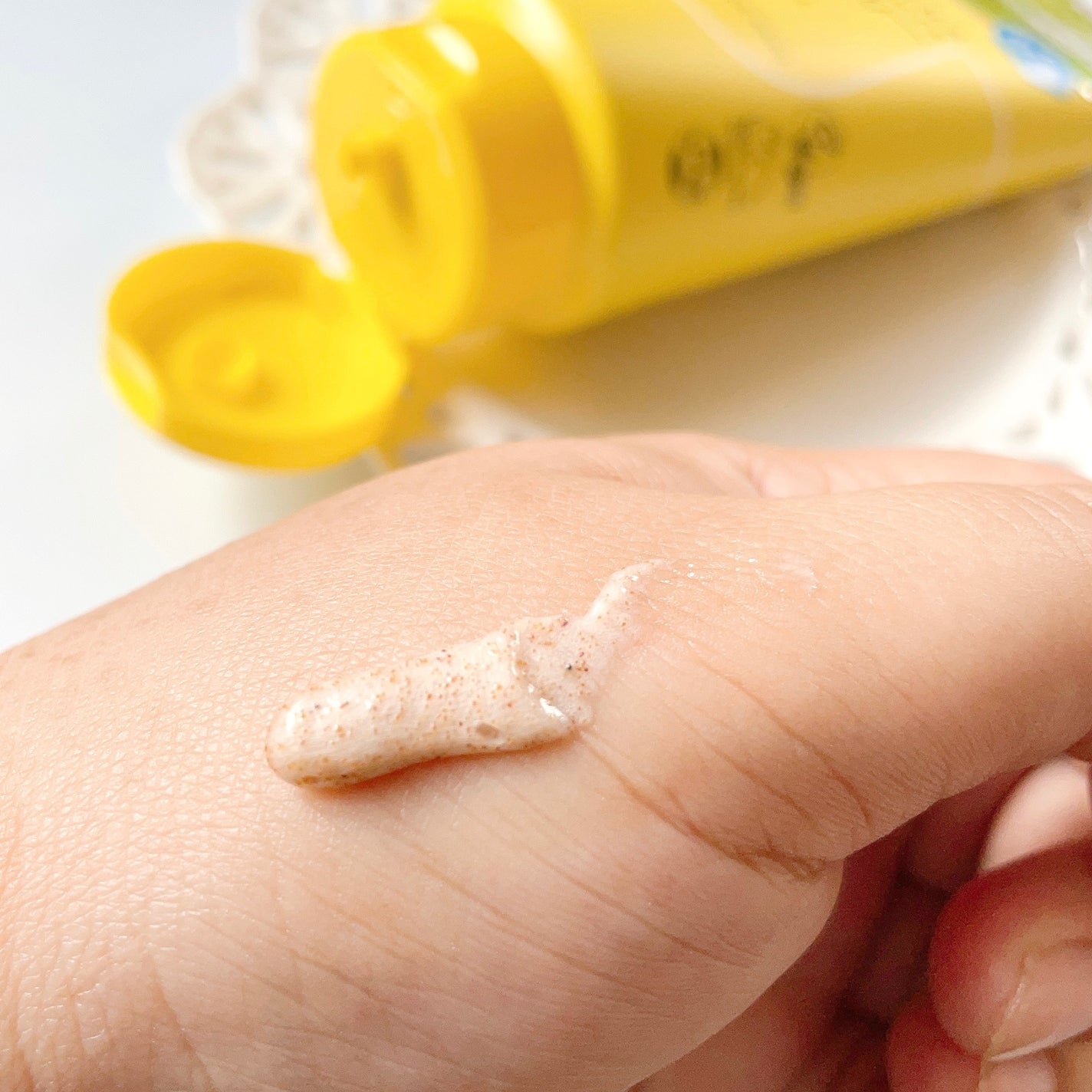 毛穴丸洗いスクラブ洗顔/ケアナボーテ/洗顔フォームを使ったクチコミ(2枚目)