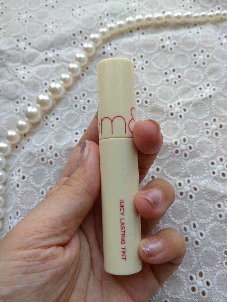 ジューシーラスティングティント/rom&nd/リップティントを使ったクチコミ（1枚目）