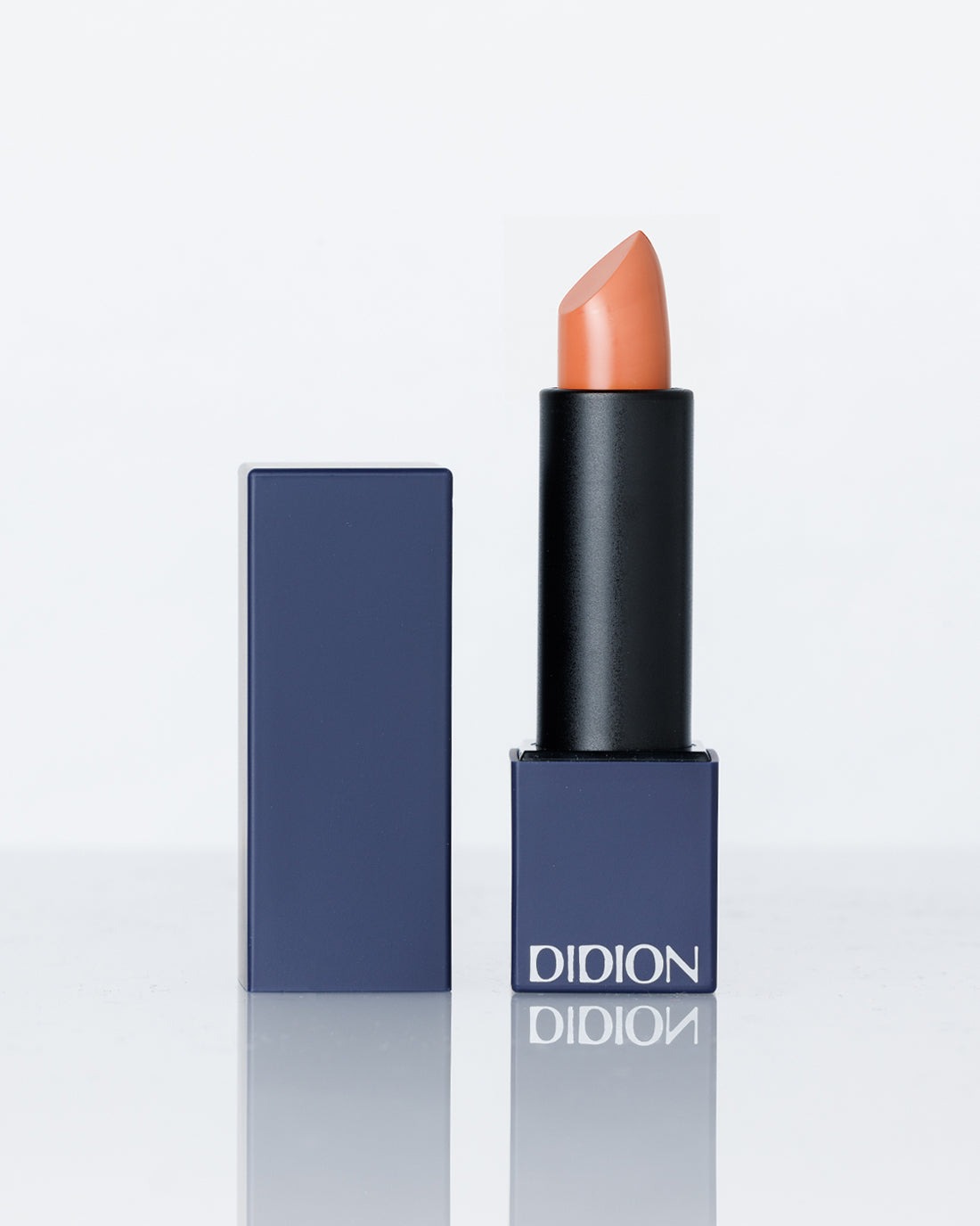 プランピングリップスティック 04 Miss Misery