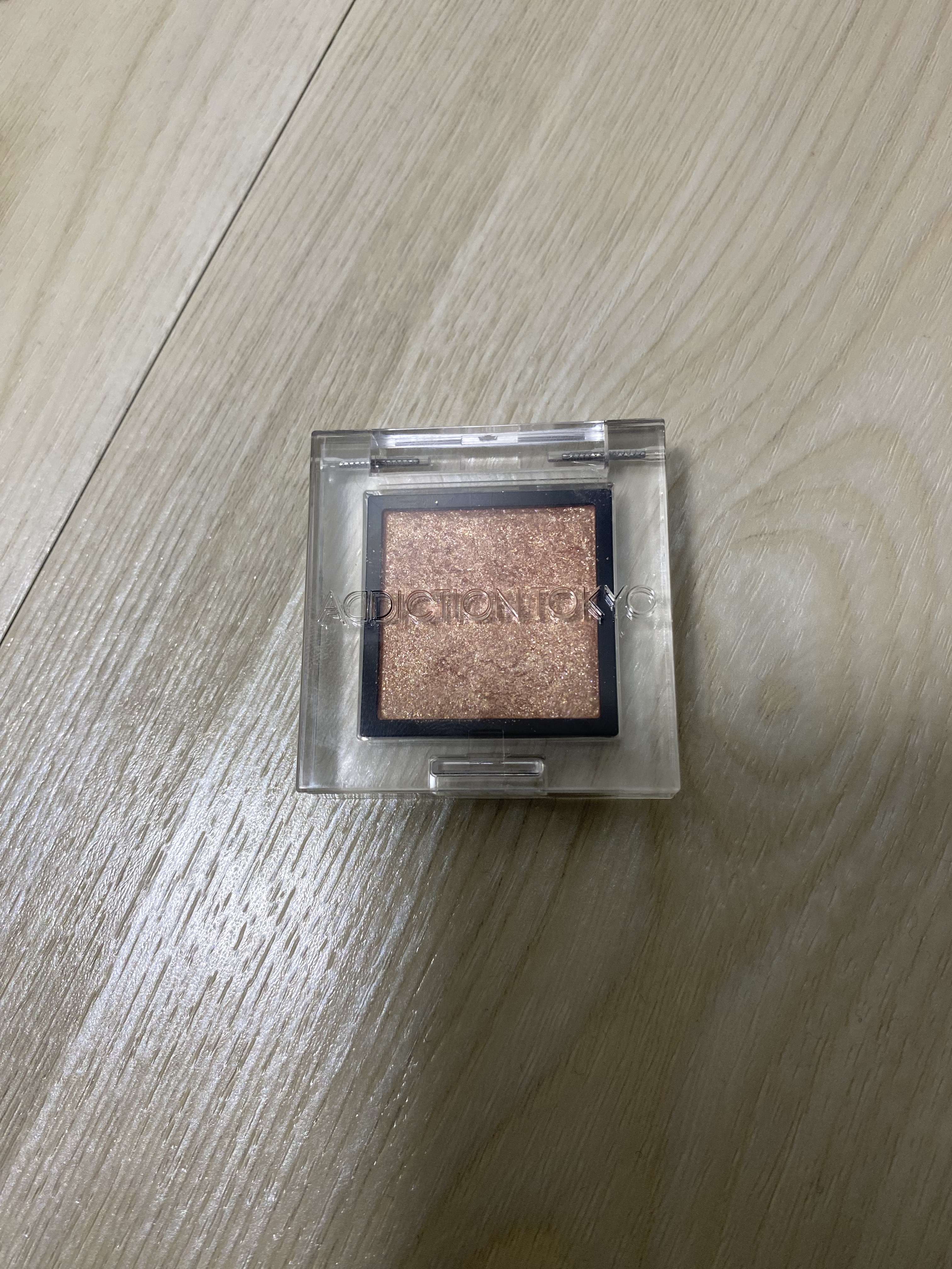 アディクション ザ アイシャドウ スパークル/ADDICTION/単色アイシャドウを使ったクチコミ（1枚目）