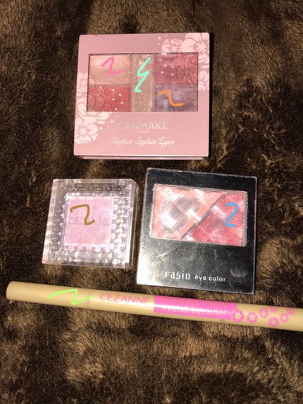 シングルカラーアイシャドウ/CEZANNE/単色アイシャドウを使ったクチコミ(2枚目)