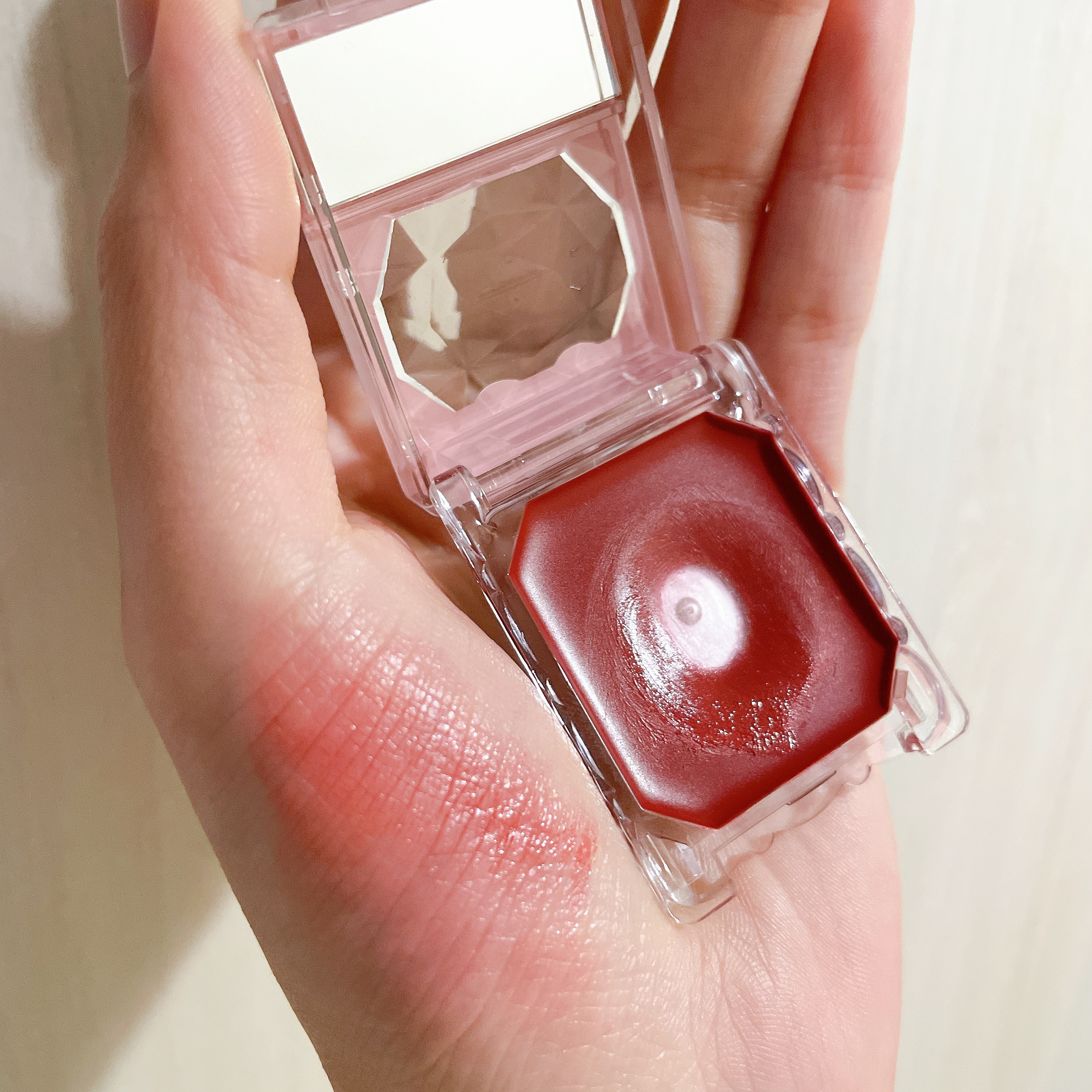 リップ＆チーク ジェル 06 ダークプラムシュガー/キャンメイク/ジェル・クリームチークを使ったクチコミ（2枚目）