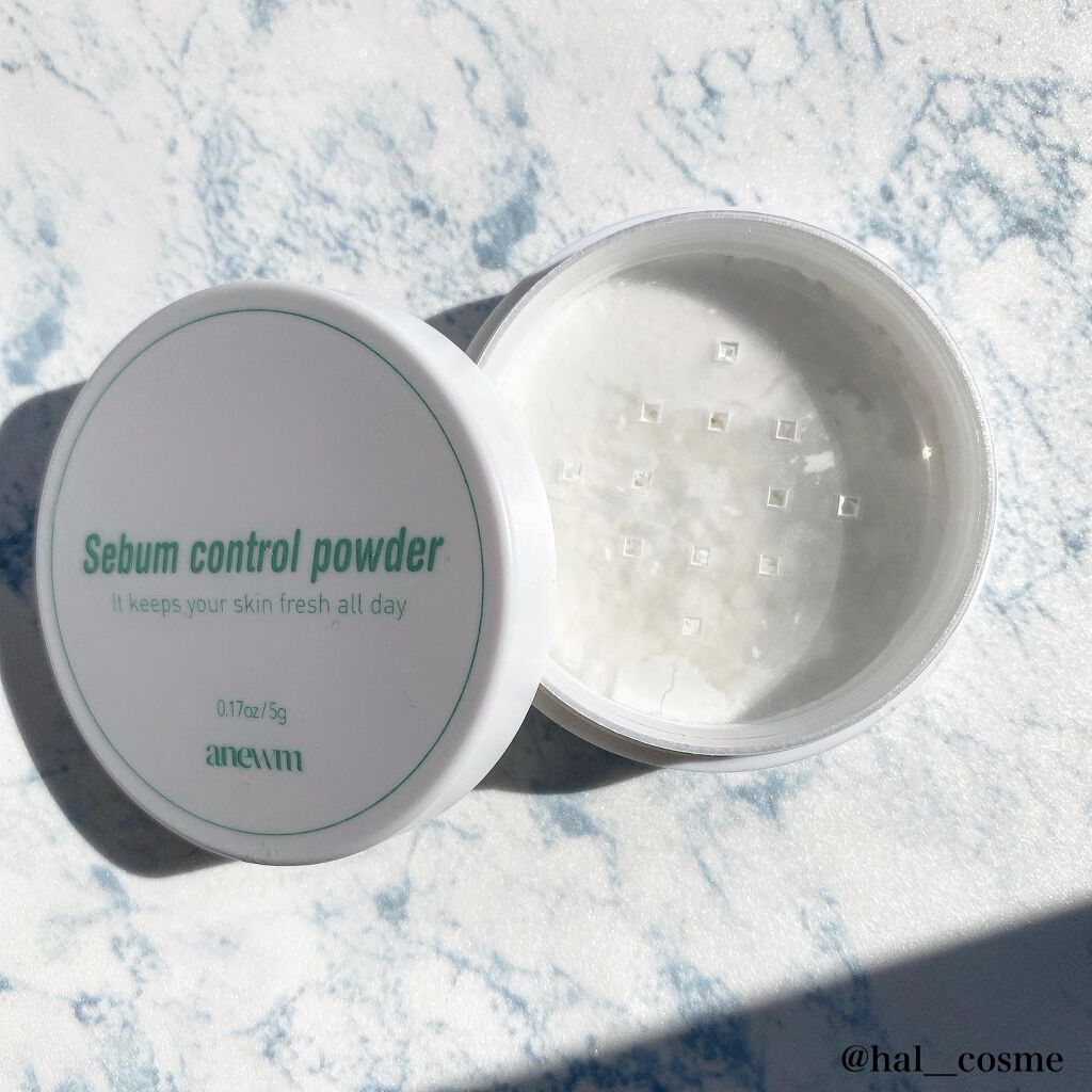 アニューム セバム コントロール パウダー/saat insight/ルースパウダーを使ったクチコミ(2枚目)