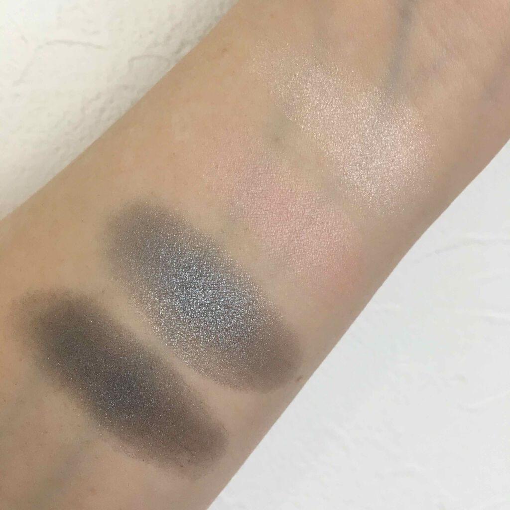 レ キャトル オンブル 356 オー フィル デ フルール / CHANEL