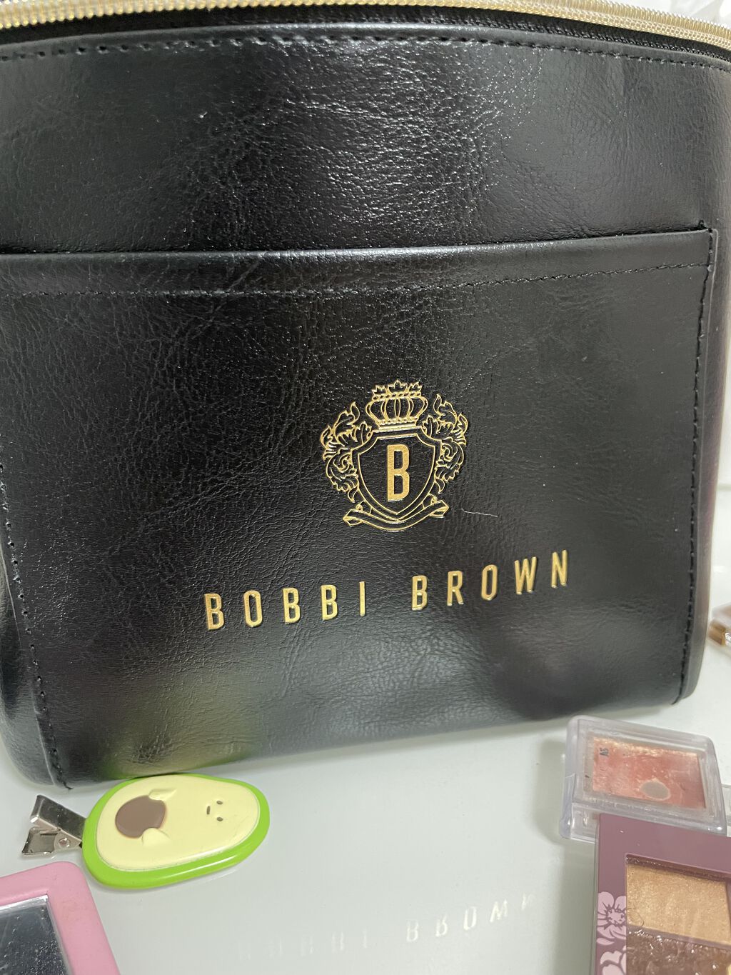 高機能＆大容量のリュクスなバニティポーチ/BOBBI BROWN/雑誌を使ったクチコミ（1枚目）
