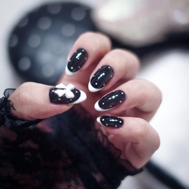 NailRecipe(ネイルレシピ) ネイルレシピカラージェルのクチコミ「ハロウィンにむけて黒色黒色ｫ！

#ハロウィンネイル #フレンチガーリー #フレンチガーリーネ.....」（1枚目）