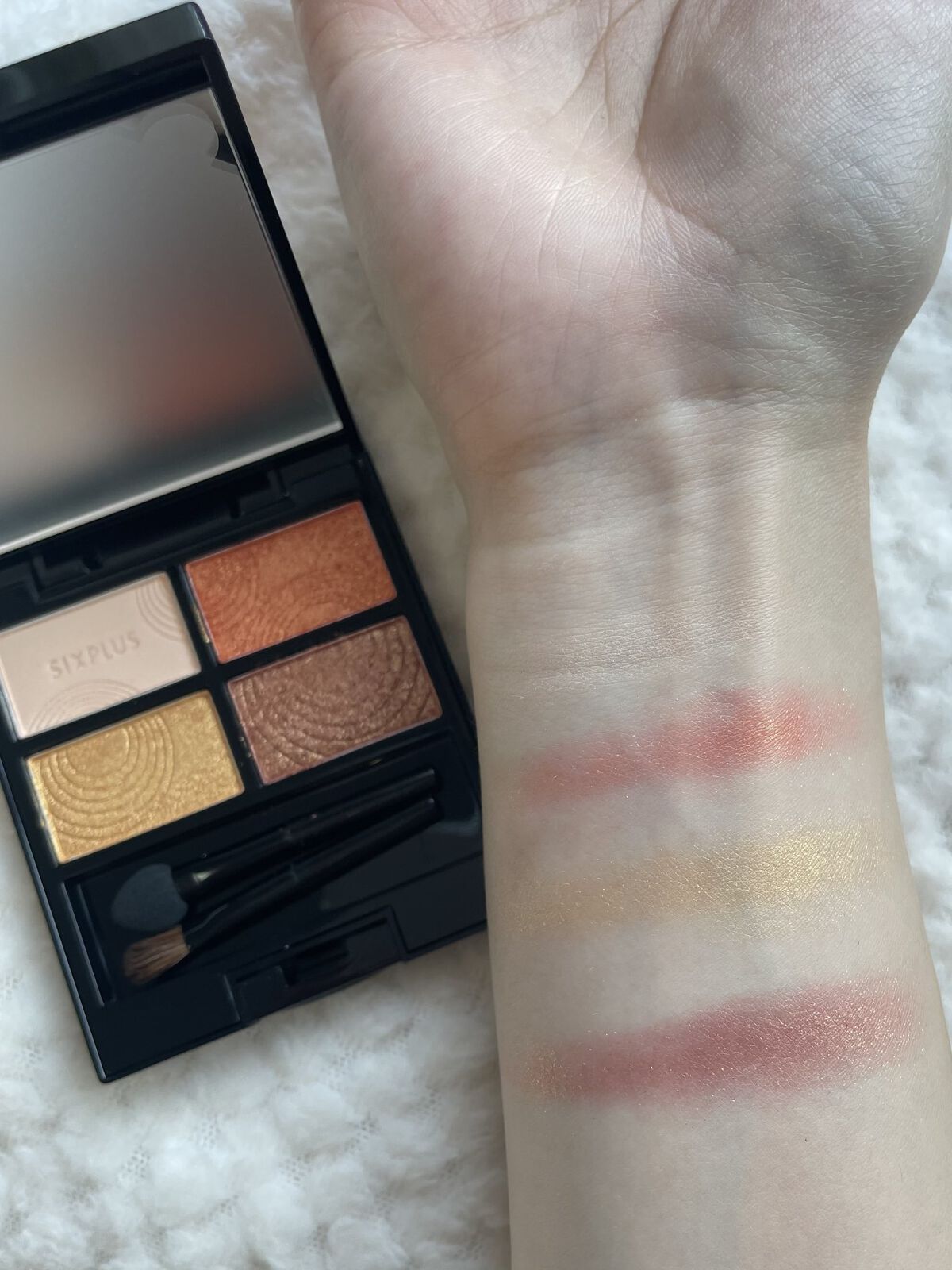 SIXPLUS 4色アイシャドウ #03サンセットブラウン/SIXPLUS/アイシャドウパレットを使ったクチコミ（3枚目）