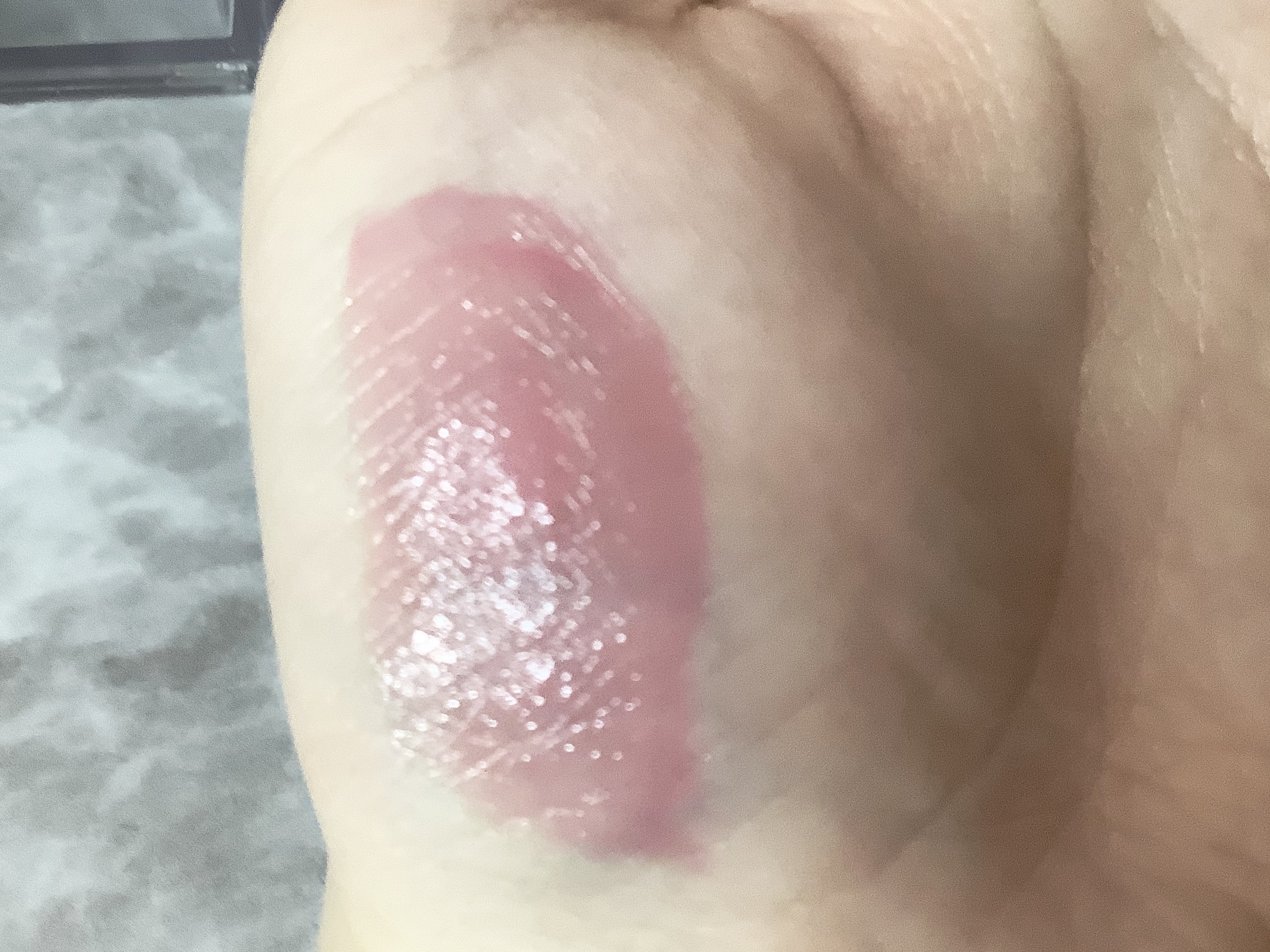 グロウ フィクシングティント/ETUDE/リップティントを使ったクチコミ（3枚目）