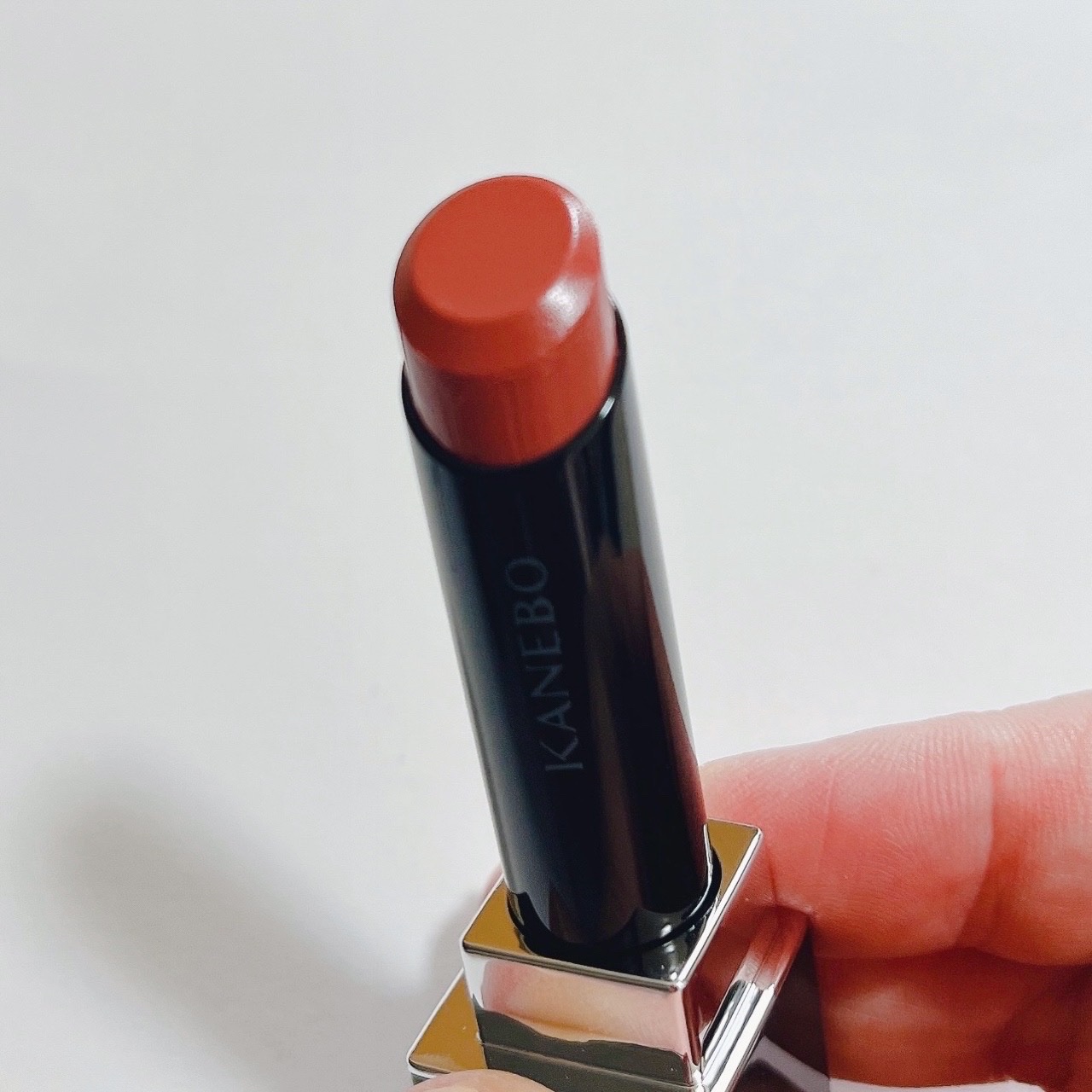 ルージュスターヴァイブラント V08 Peach Bloom/KANEBO/口紅を使ったクチコミ（2枚目）
