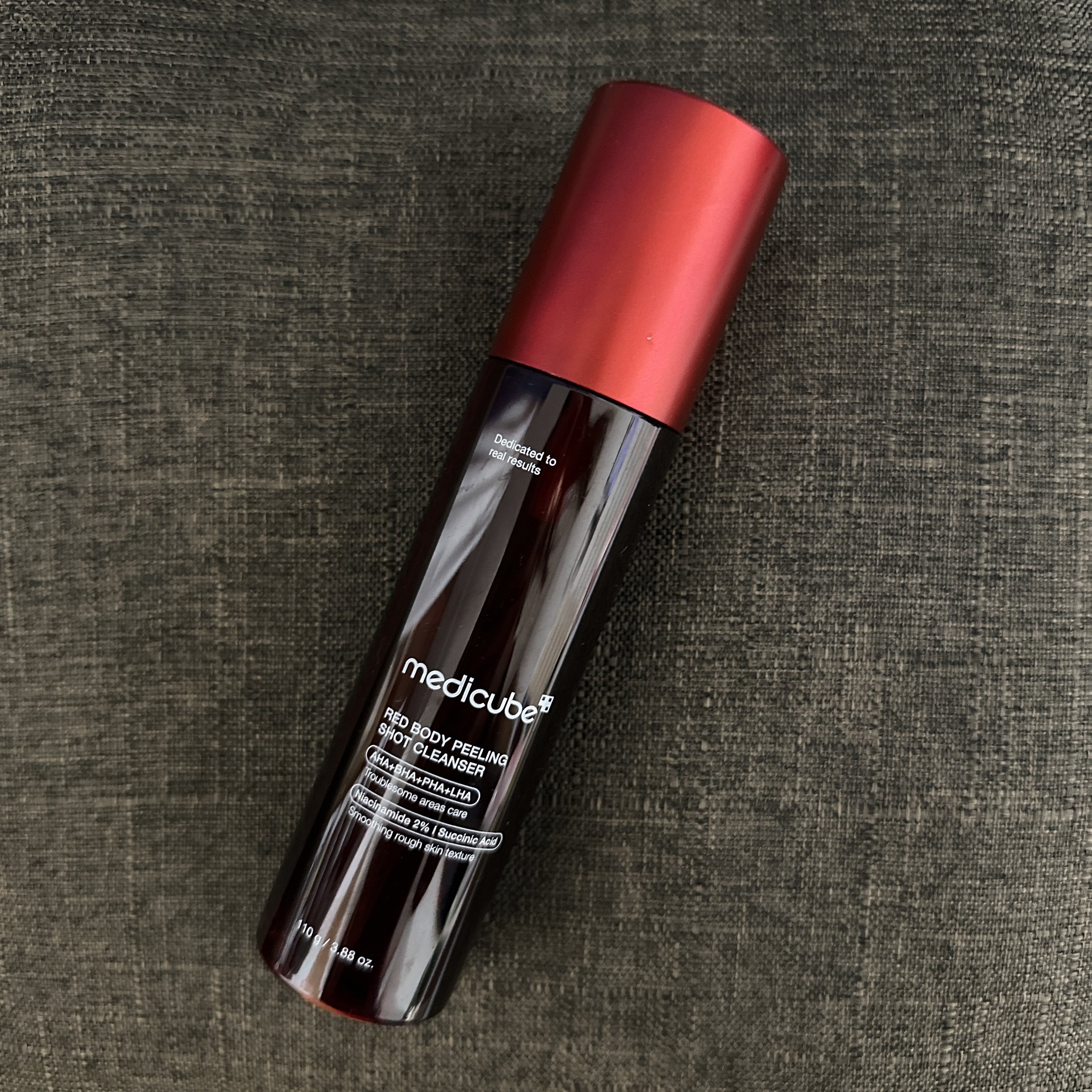 ボディアクネピーリングショット/MEDICUBE/ネック・デコルテケアを使ったクチコミ（1枚目）