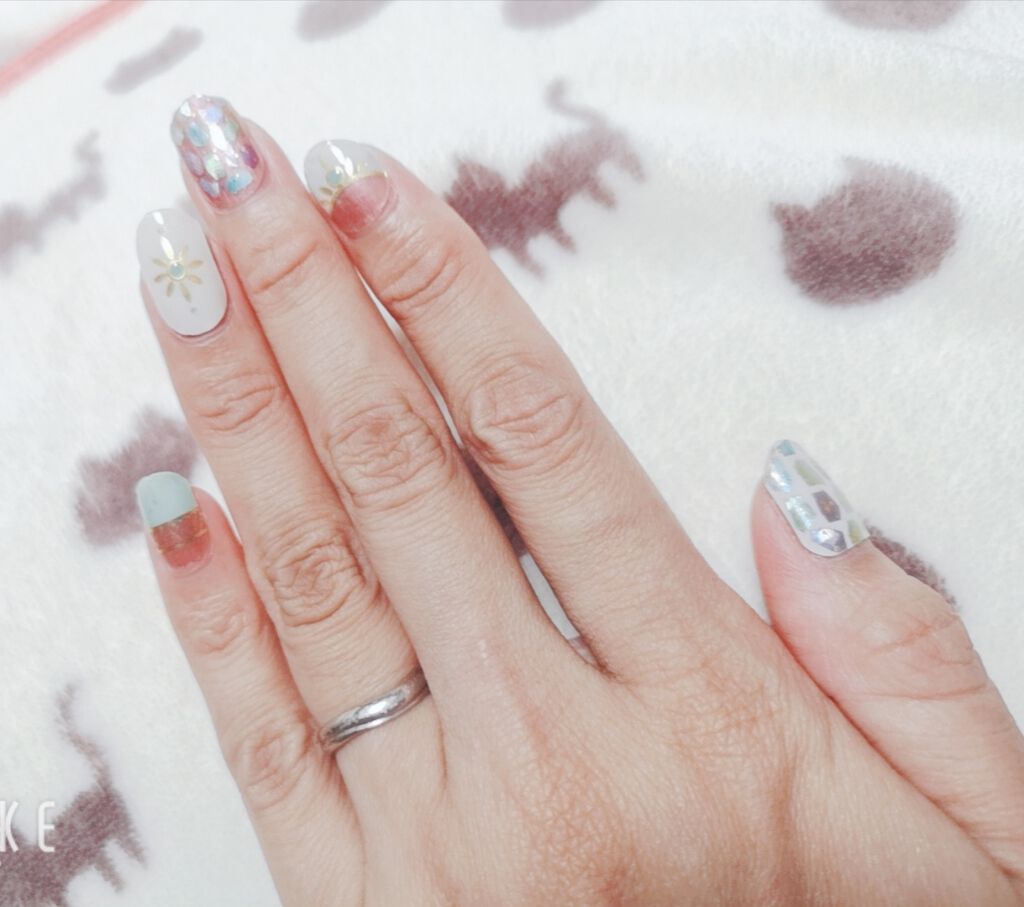 貼るジェルネイル/セリア/ネイルシールを使ったクチコミ(3枚目)