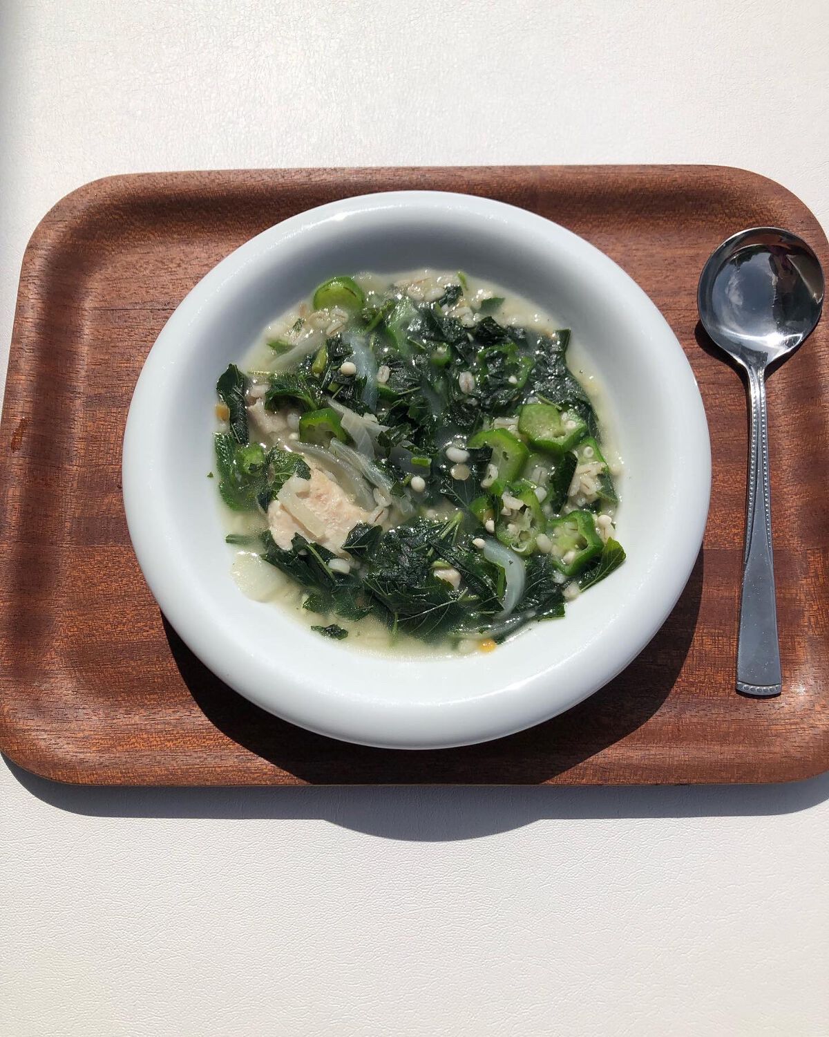 ラコックマルシェ もち麦スープのクチコミ「美味しい栄養たっぷりもち麦スープを頂きました。
　

野菜たっぷり、タンパク質もしっかり入って.....」（2枚目）