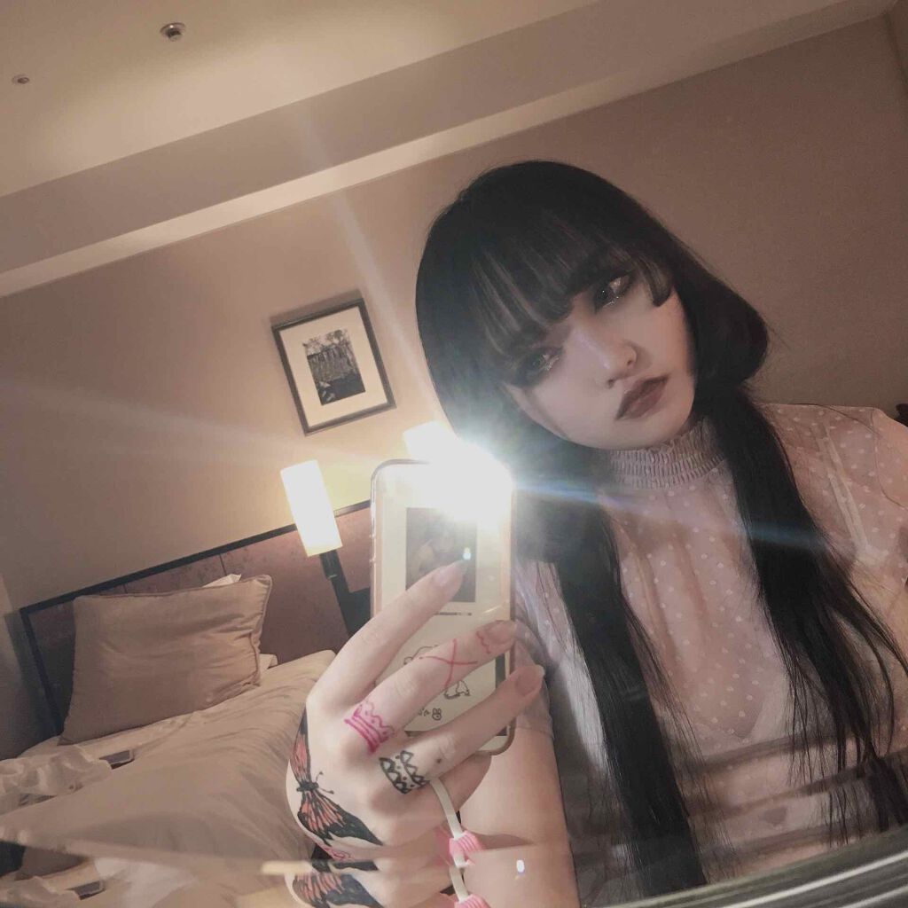 キヨミ on LIPS 「ユニチャーローラバイオレットっていうカラコンがめっちゃ綺麗..」(2枚目)