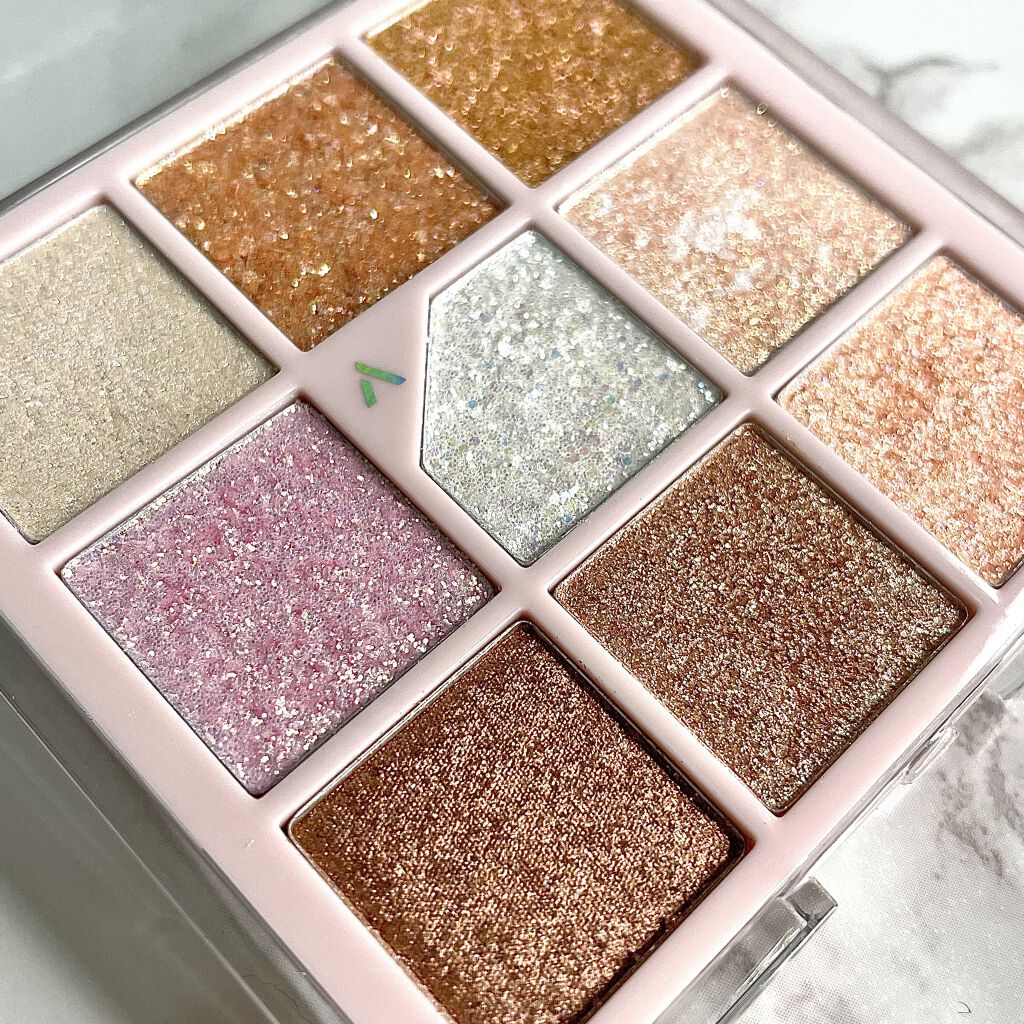 グリッターペディアアイパレット/unleashia/アイシャドウパレットを使ったクチコミ（3枚目）