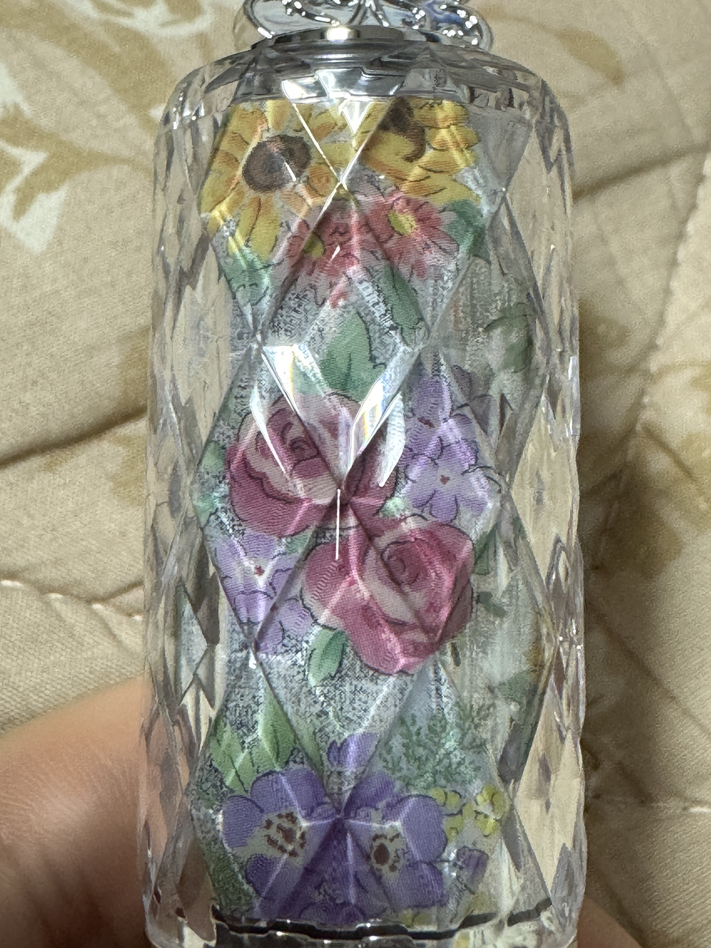 ジルスチュアート ブルーム リップ キャンディ ユーフォリックブーケ 104 cheerful euphoric bouquet/JILL STUART/口紅を使ったクチコミ（3枚目）