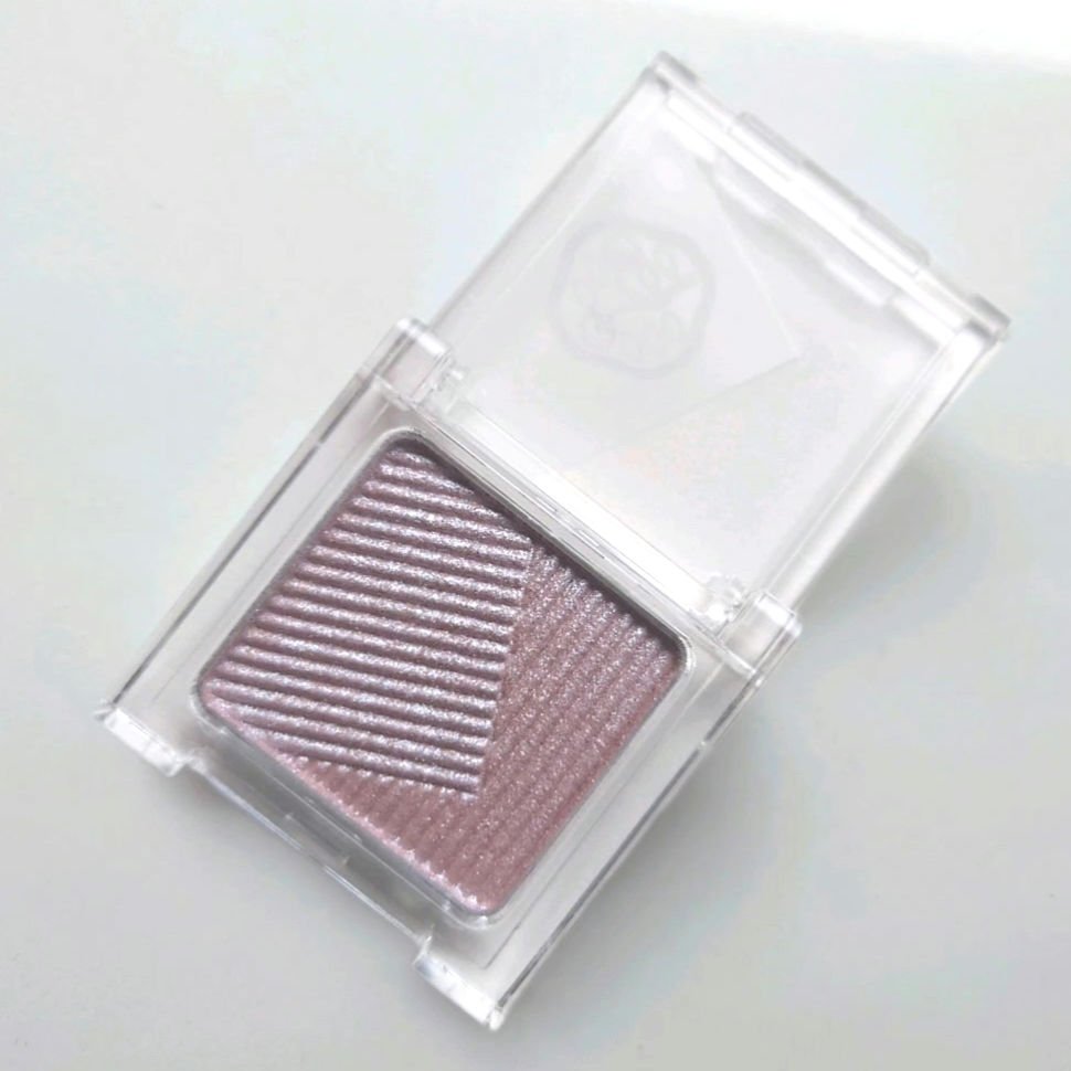 オーラデュウ プリズム イルミネーター ピコ/SHISEIDO/単色アイシャドウを使ったクチコミ（1枚目）