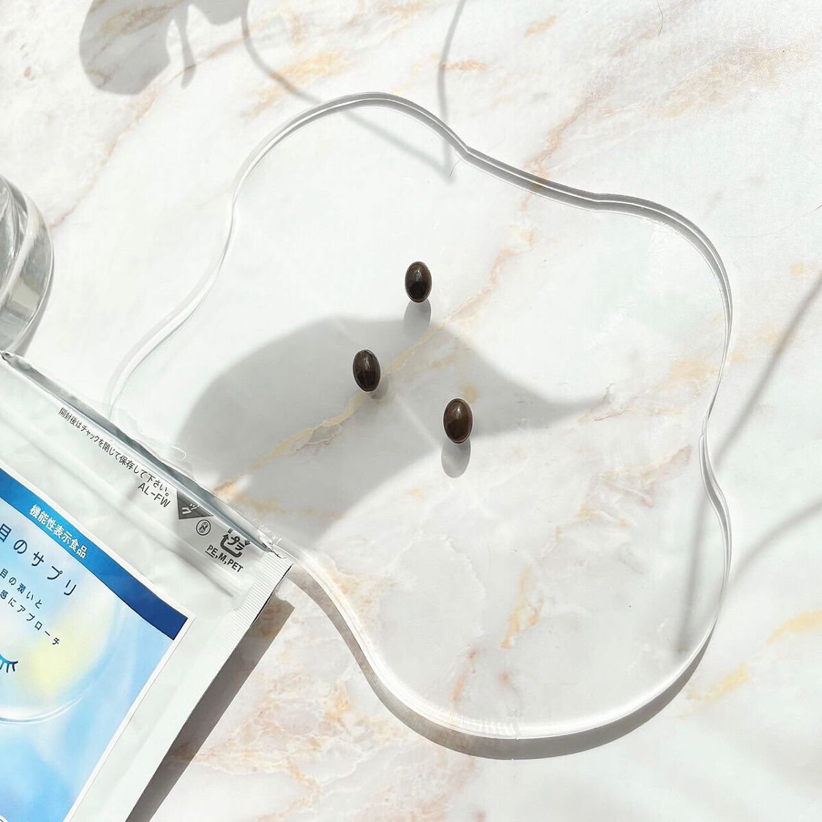 waniwaniコスメ@ふぉろば on LIPS 「潤tein(ウルテイン)コンタクトレンズメーカーが真剣に作った..」(4枚目)