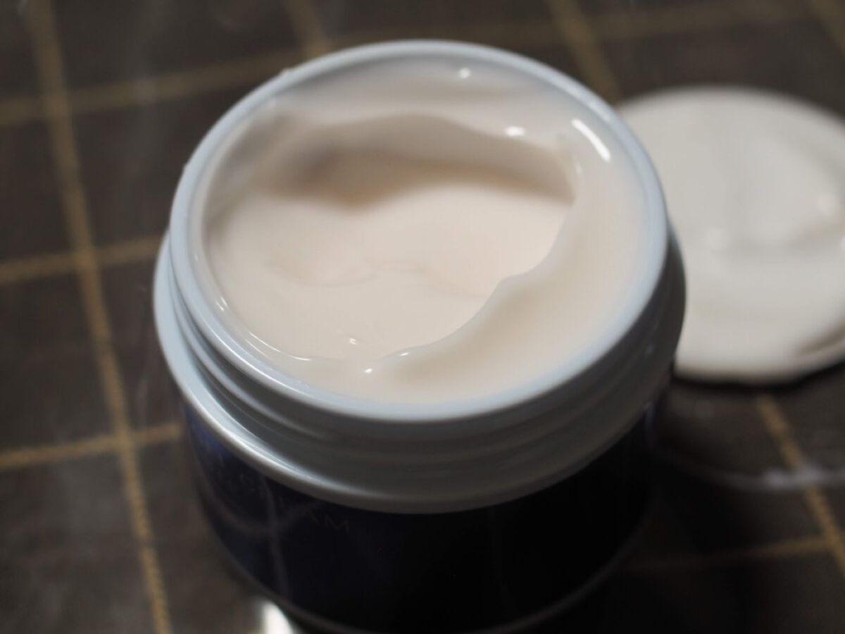 スペシャルジェルクリームA (ホワイト)(医薬部外品)/アクアレーベル/オールインワン化粧品を使ったクチコミ(2枚目)