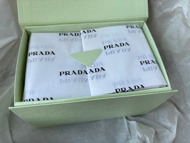 リップ バーム オプティマイジング ケア/PRADA BEAUTY/リップケア・リップクリームを使ったクチコミ（3枚目）