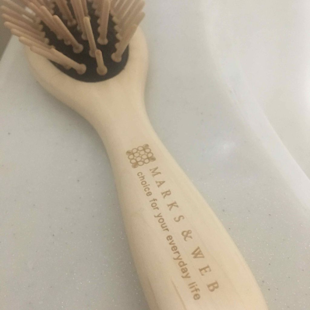 ウッドヘアブラシ ナチュラル/MARKS&WEB/ヘアブラシを使ったクチコミ(2枚目)