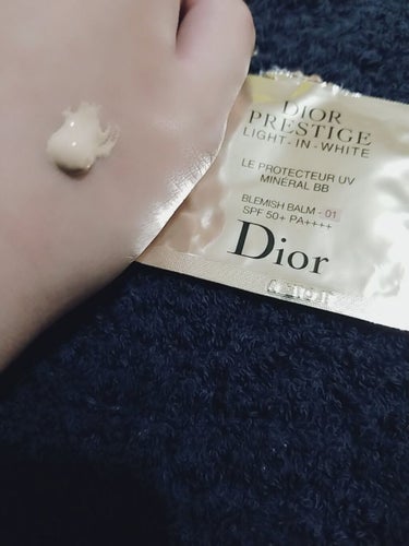 プレステージ ホワイト ル プロテクター ＵＶ ミネラル BB/Dior/BBクリームを使ったクチコミ（5枚目）