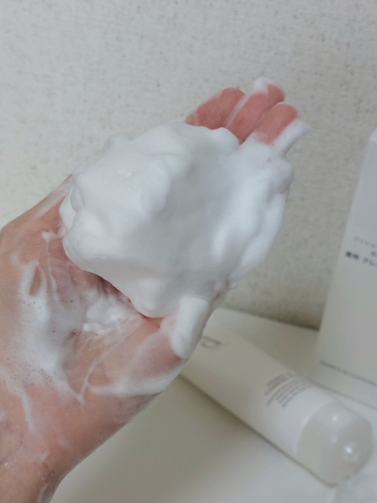 エッセンスイン クレンジングフォーム/d プログラム/洗顔フォームを使ったクチコミ(4枚目)