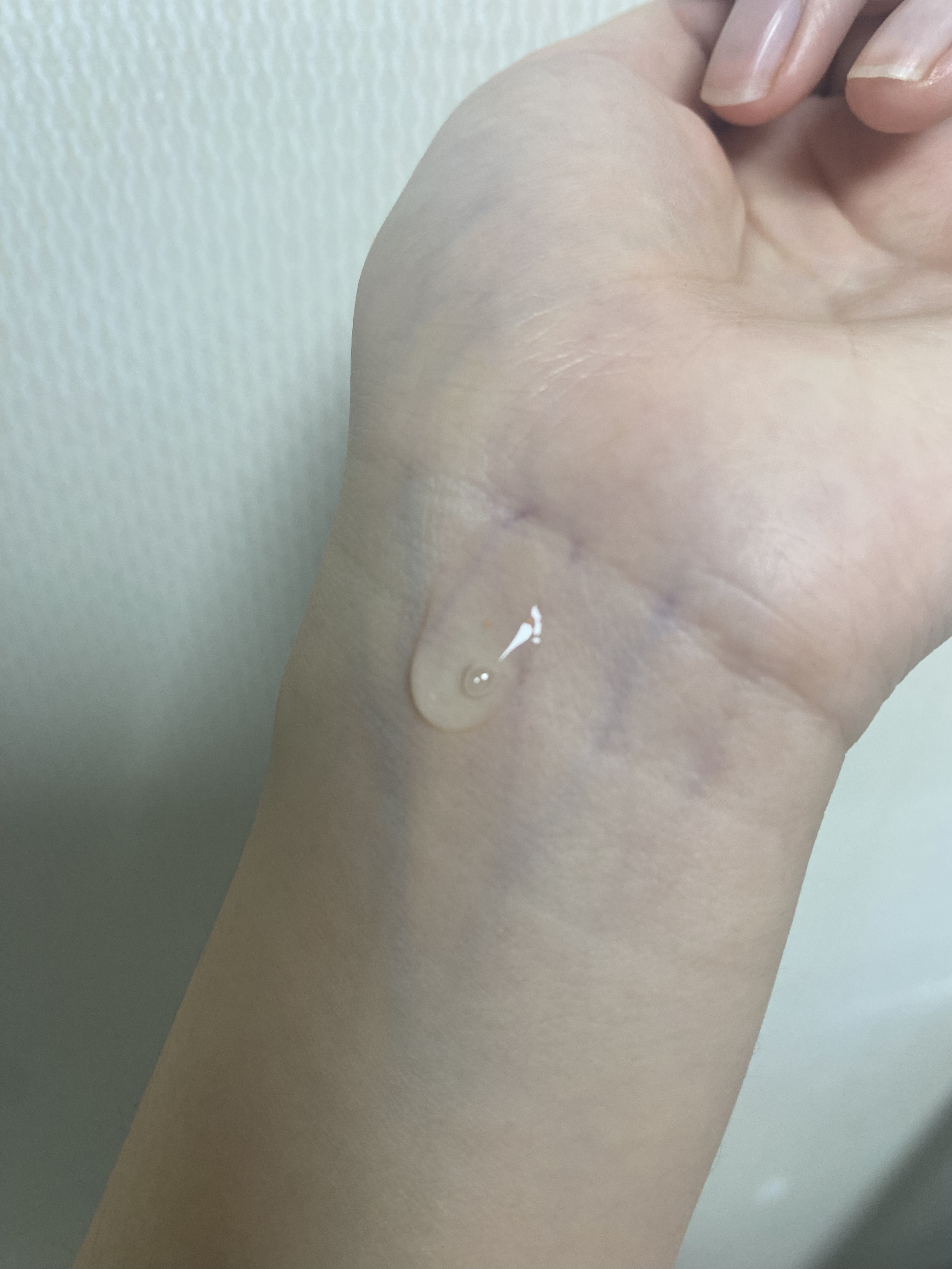 グルタチオンソームダークスポットセラムビタドロップ/Abib /美容液を使ったクチコミ（3枚目）