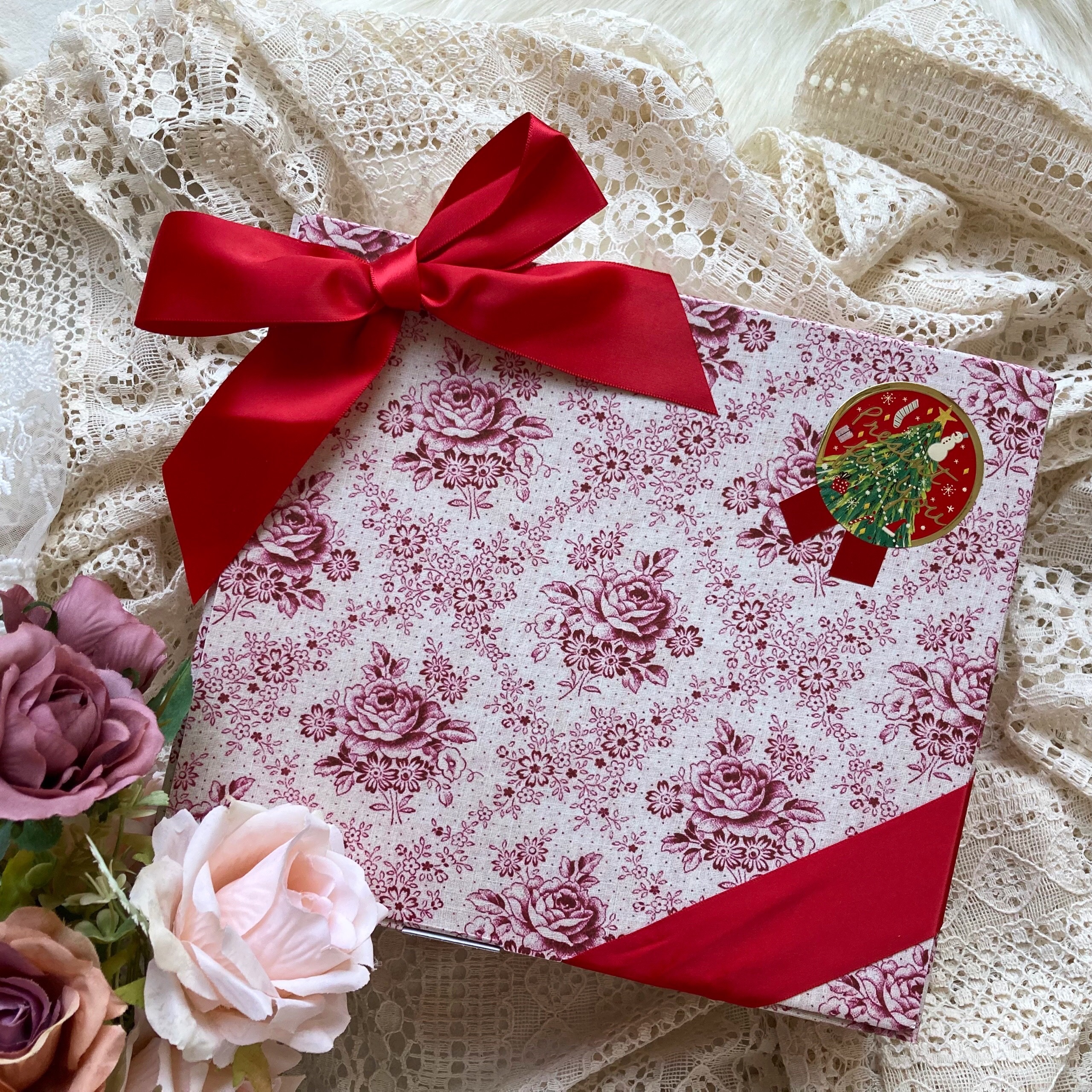 クリスマス限定LDK1位美容液付き美顔器ギフトセット / EBiS化粧品