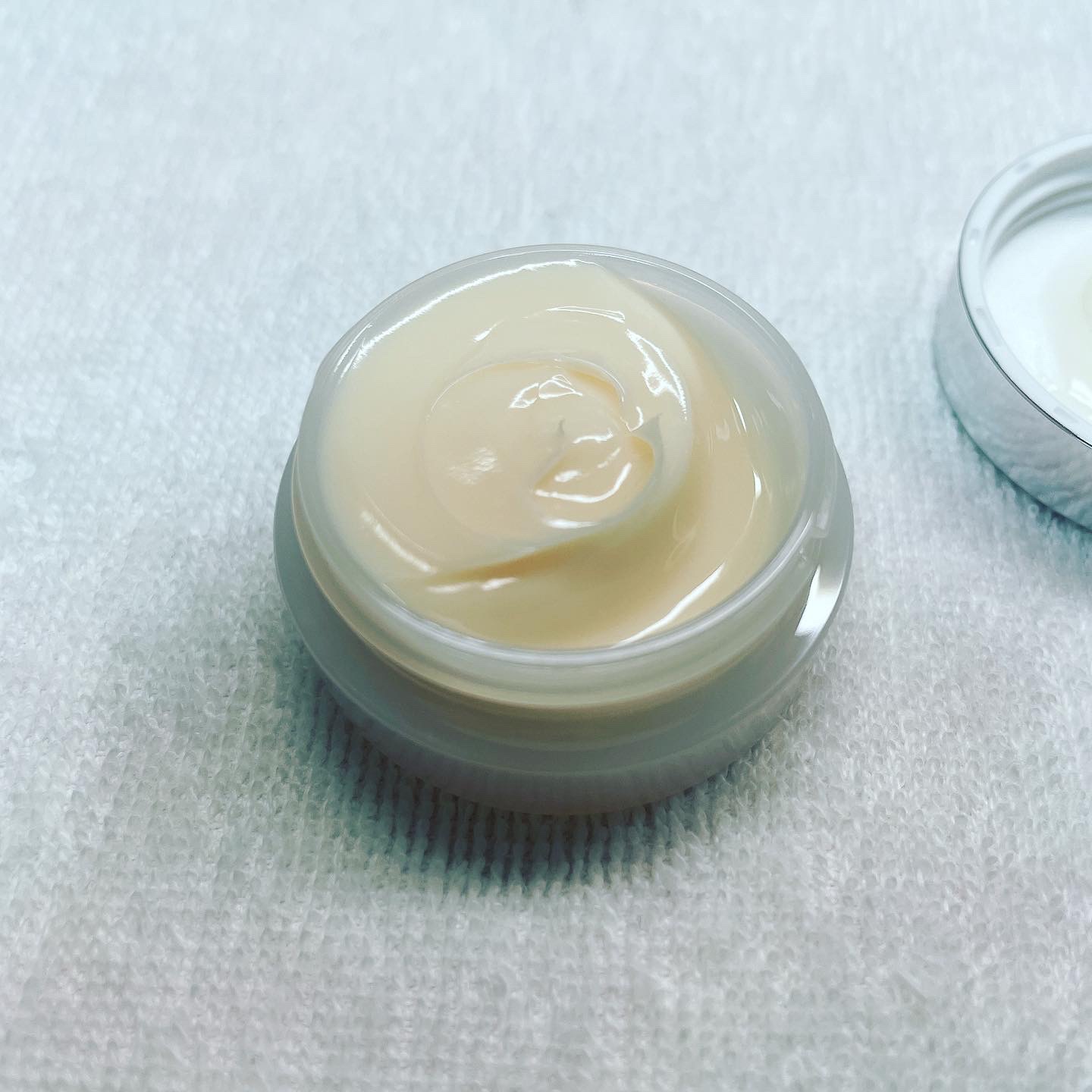 リップゾーンセラム/DEW/リップマスクを使ったクチコミ（3枚目）